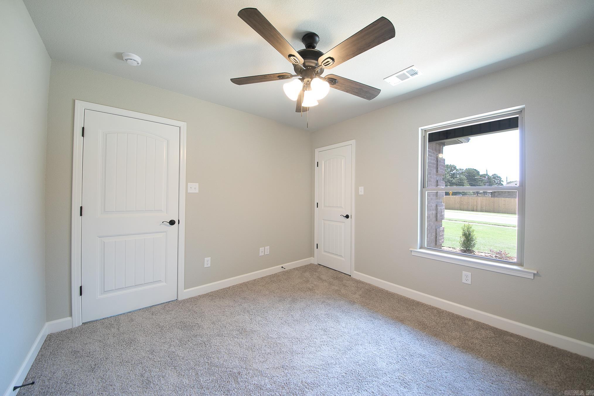 AUTUMN BROOKE - Residential