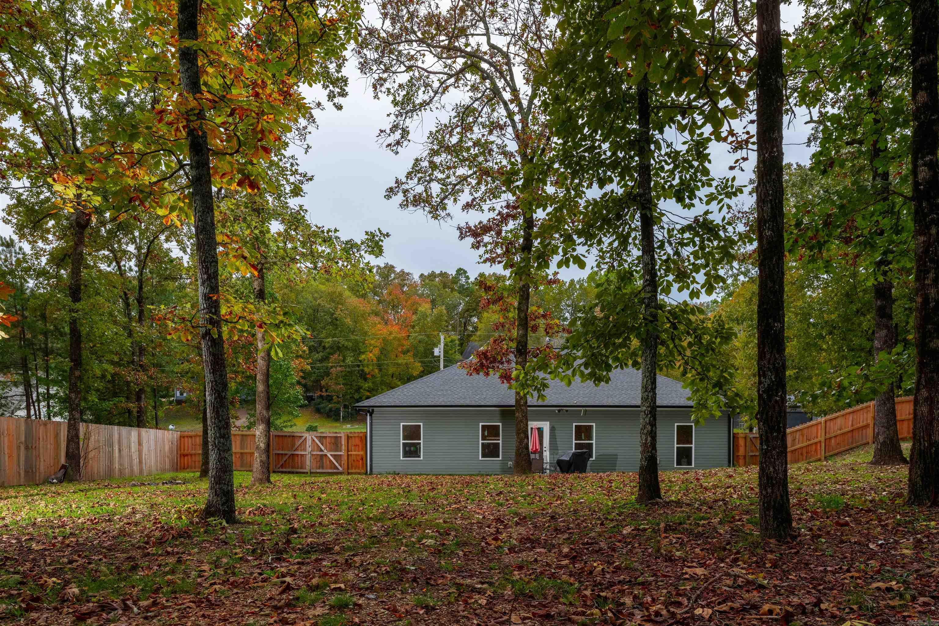 DIAMONDHEAD J - Residential