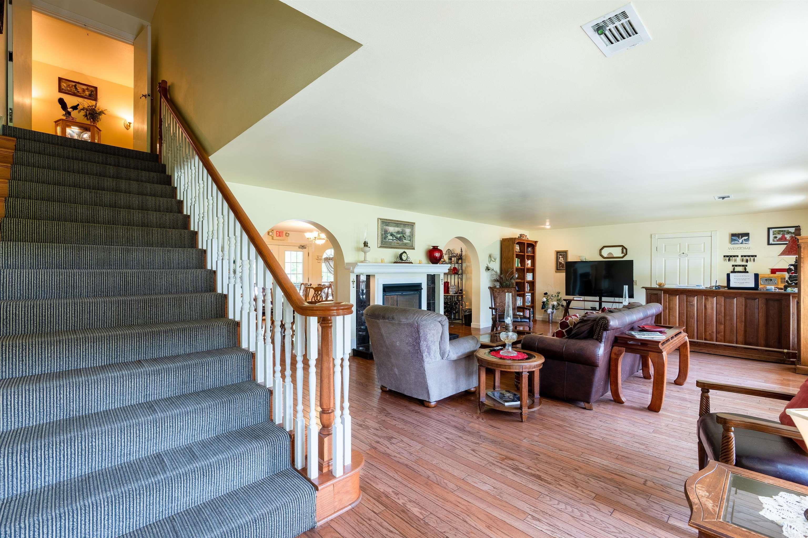 Metes & Bounds - Commercial Sale