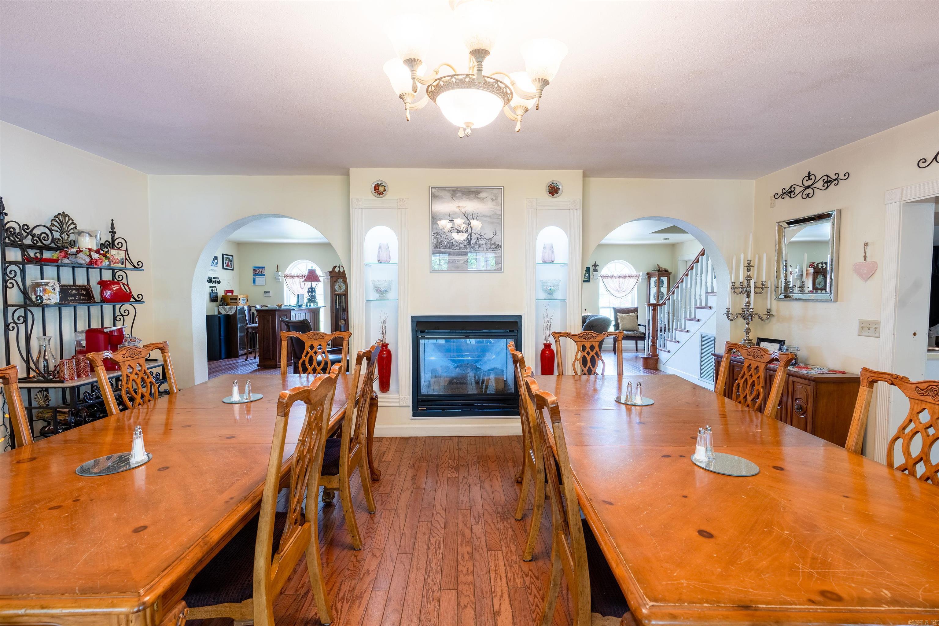 Metes & Bounds - Commercial Sale