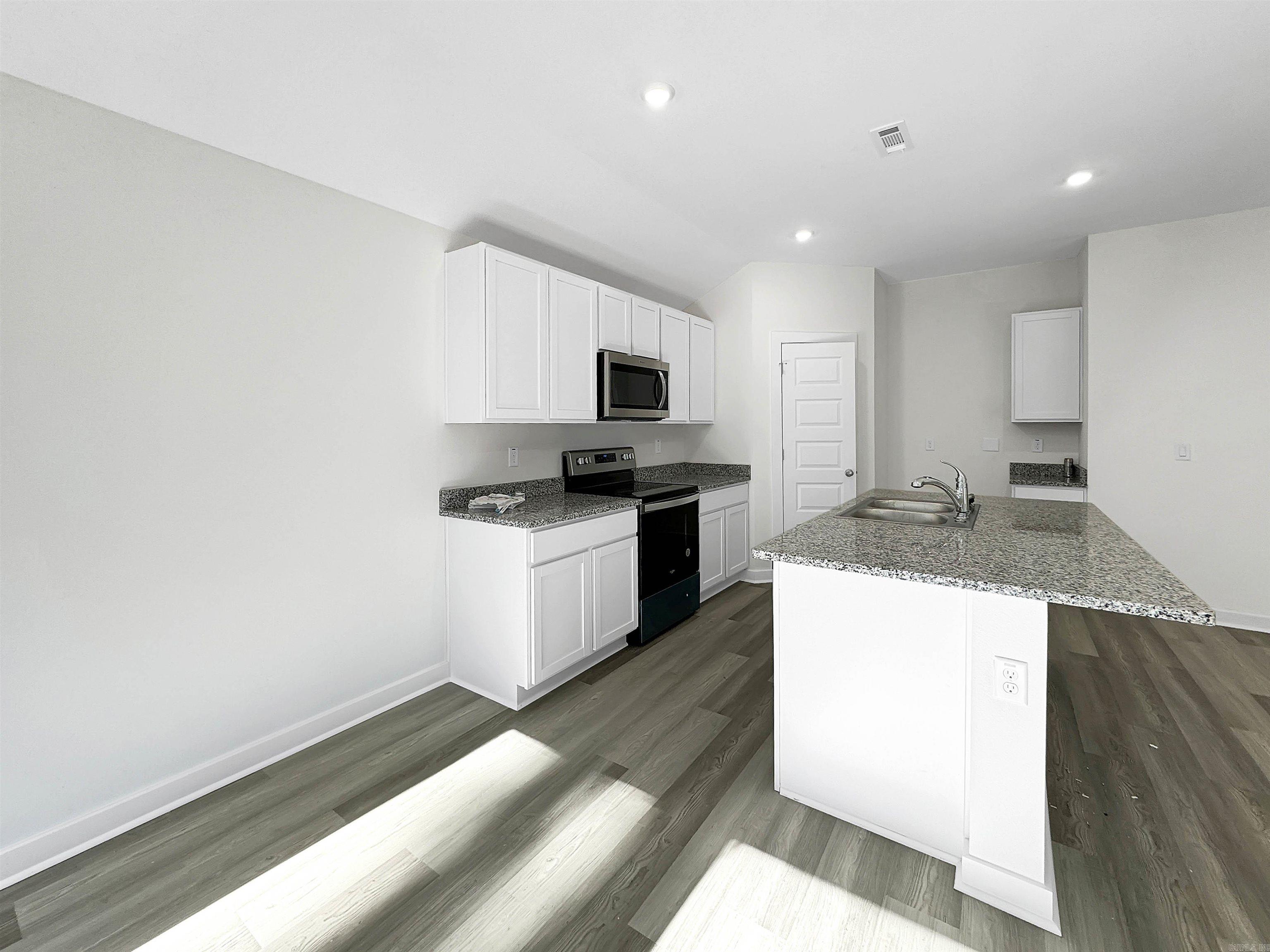 WOLFSBRIDGE @ CABOT PH 1-A - Residential