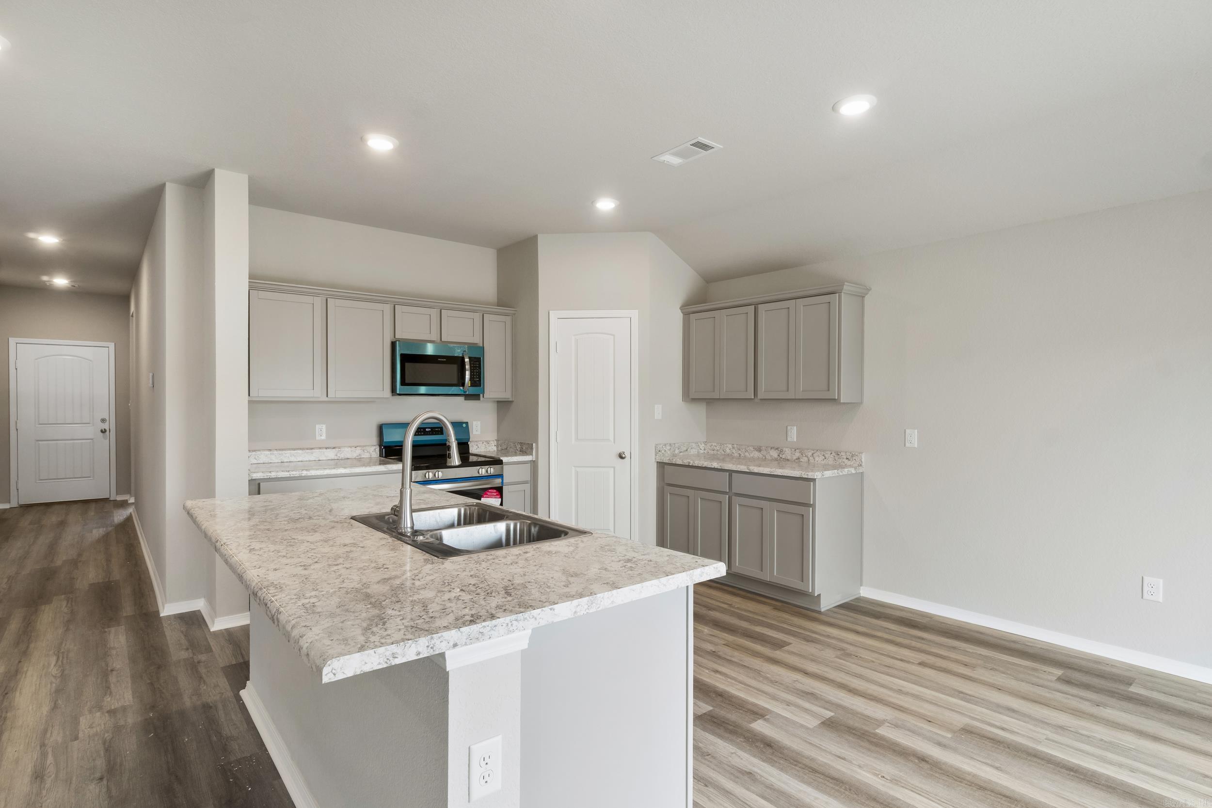 HILL FARM - Residential