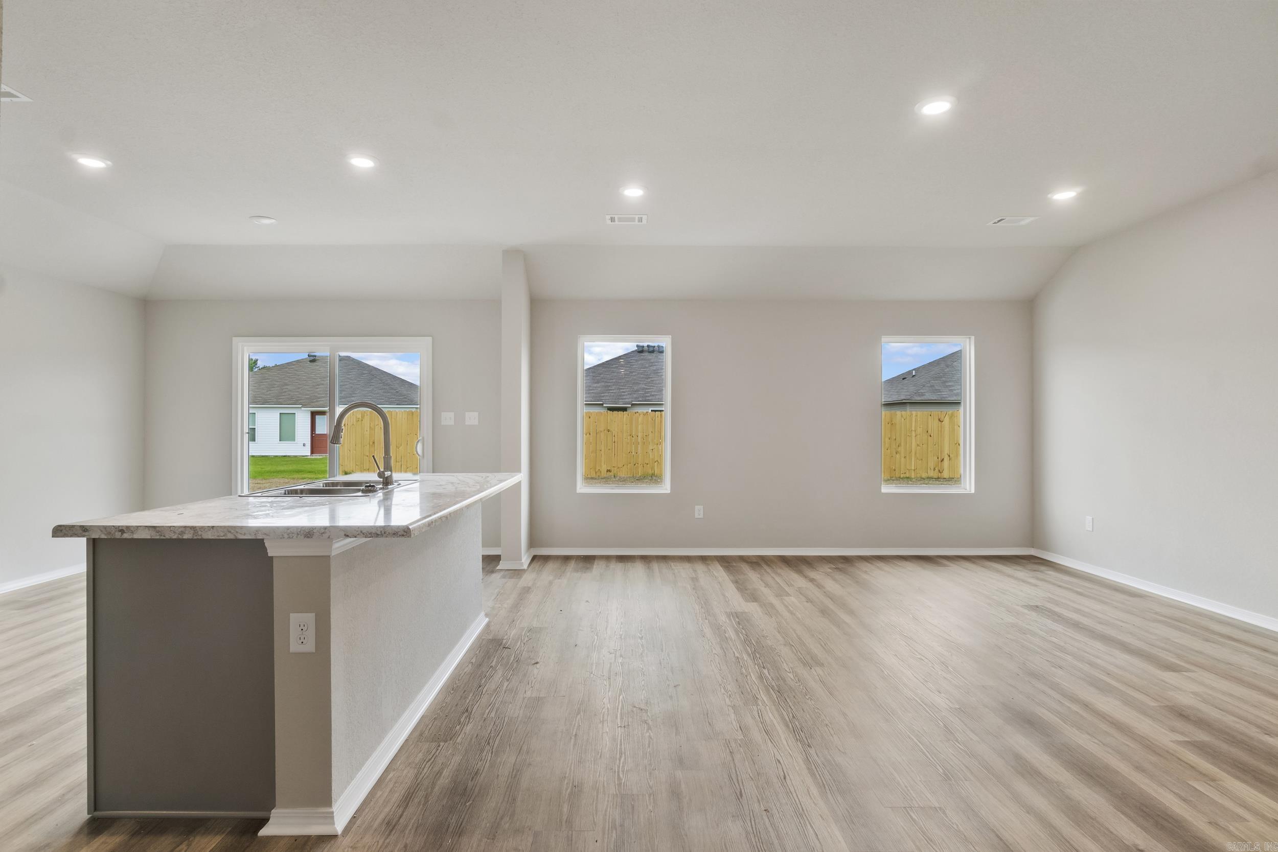 HILL FARM - Residential