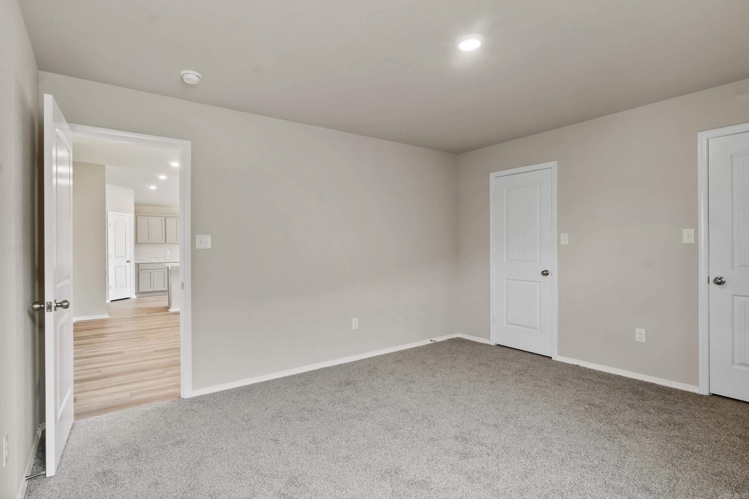 HILL FARM - Residential