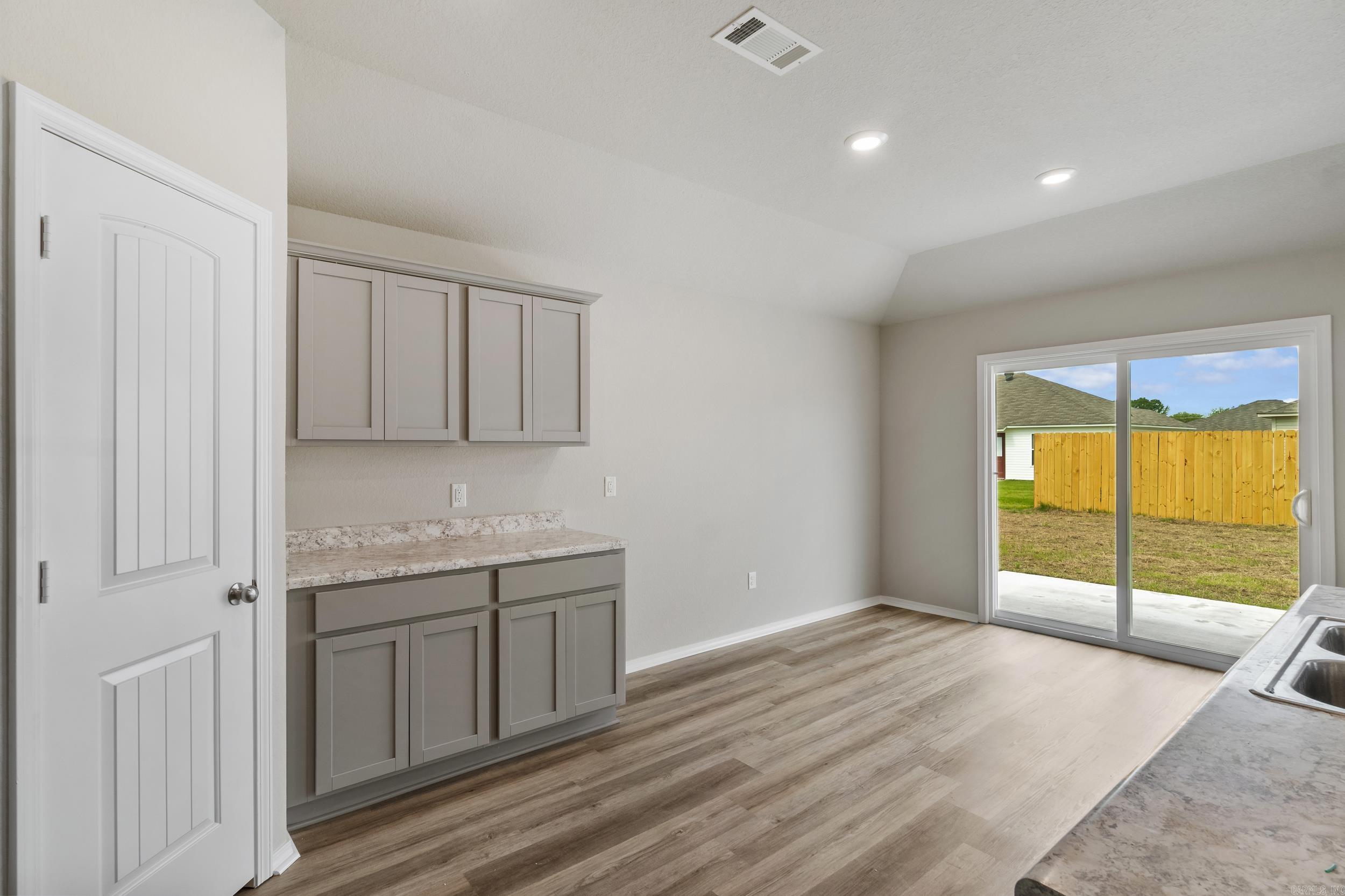 HILL FARM - Residential