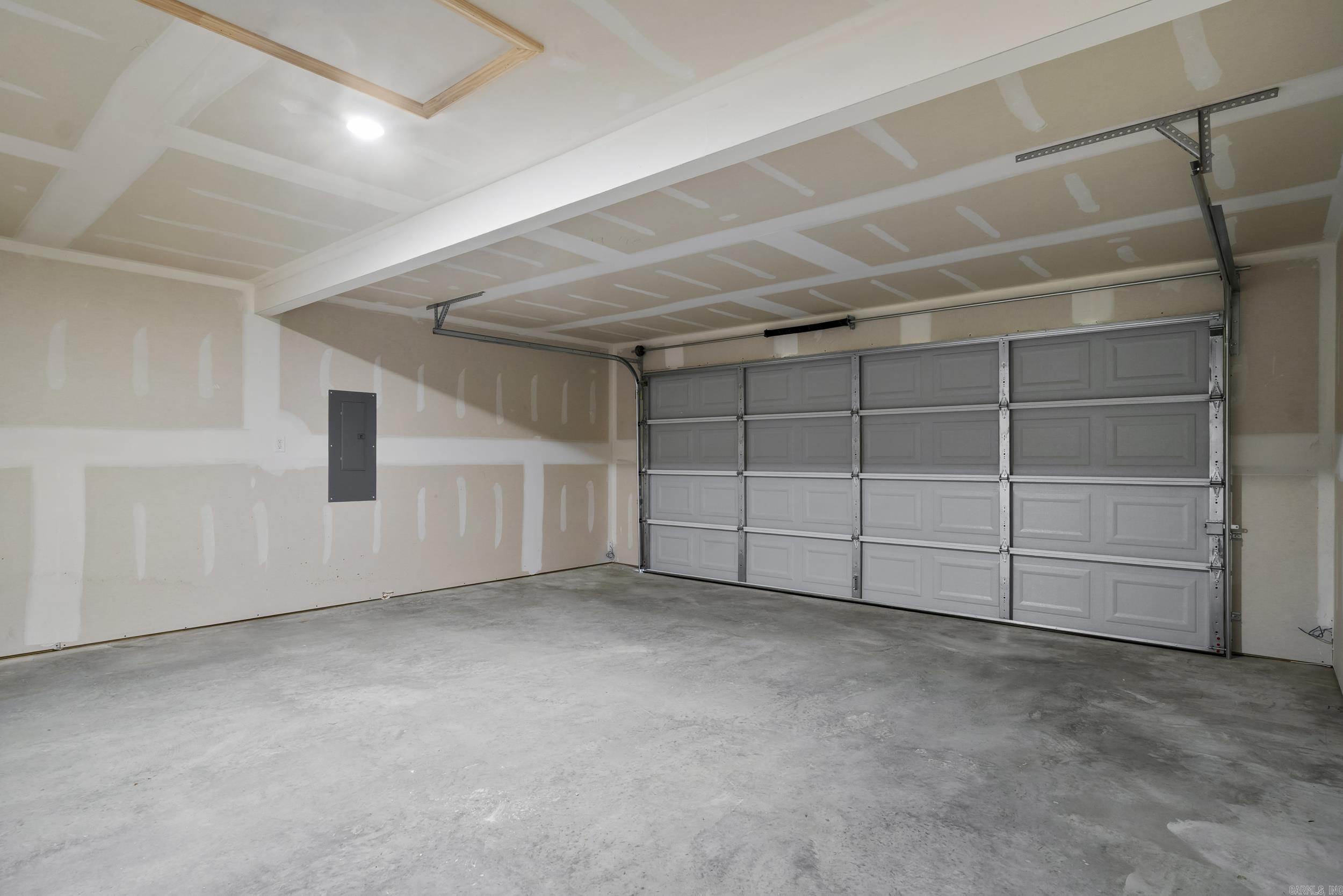 HILL FARM - Residential