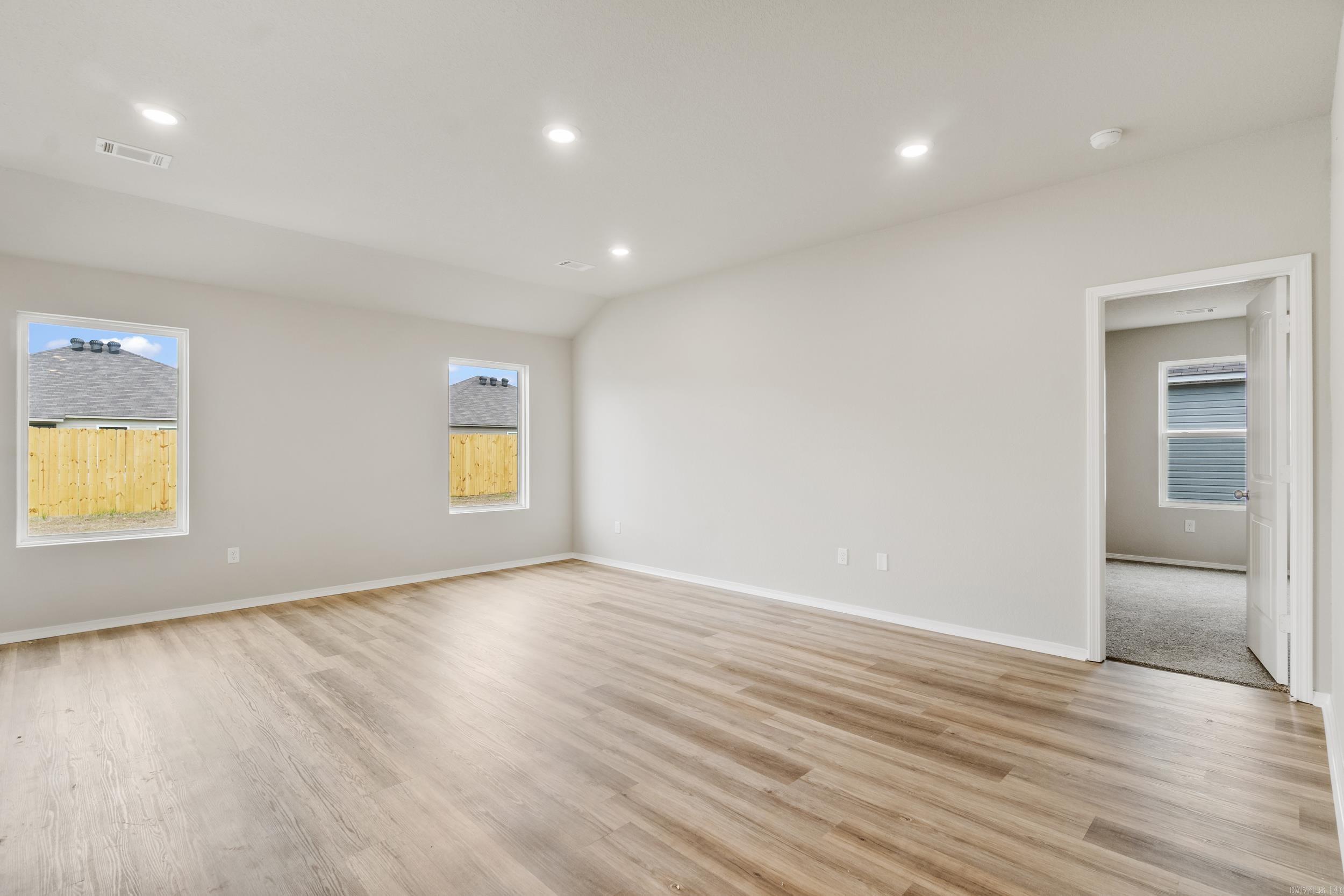 HILL FARM - Residential