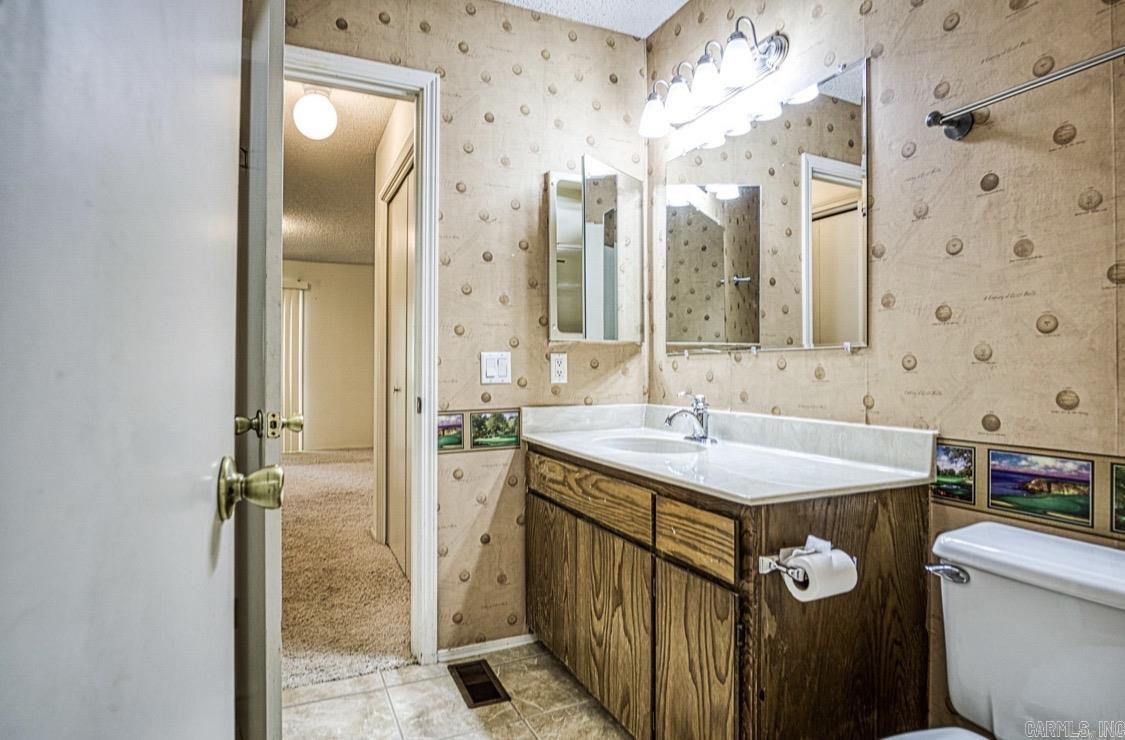 La Coruna Courts #3 - Residential