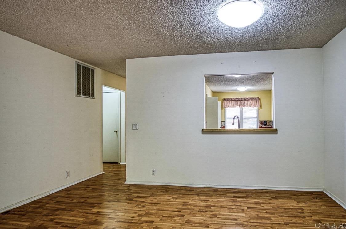 La Coruna Courts #3 - Residential