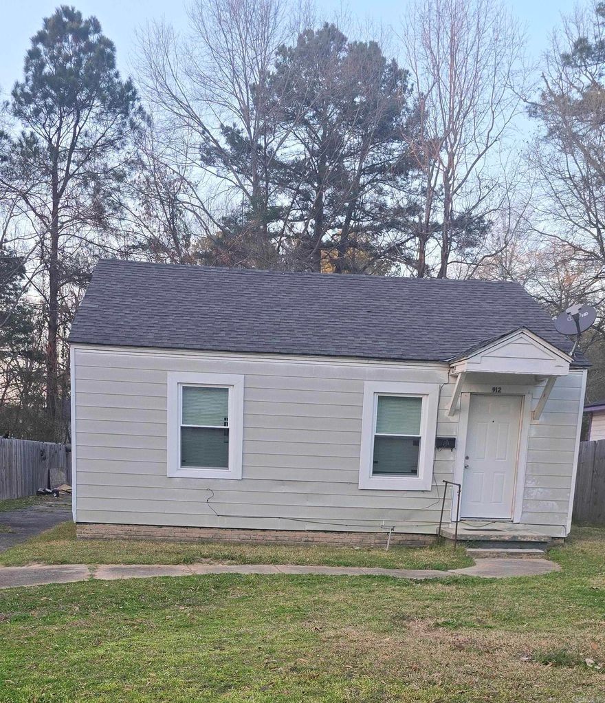 Attention investors and contractors this property presents an incredible opportunity to move a tenant right in. New steel doors, privacy fence, plumbing updated and new windows