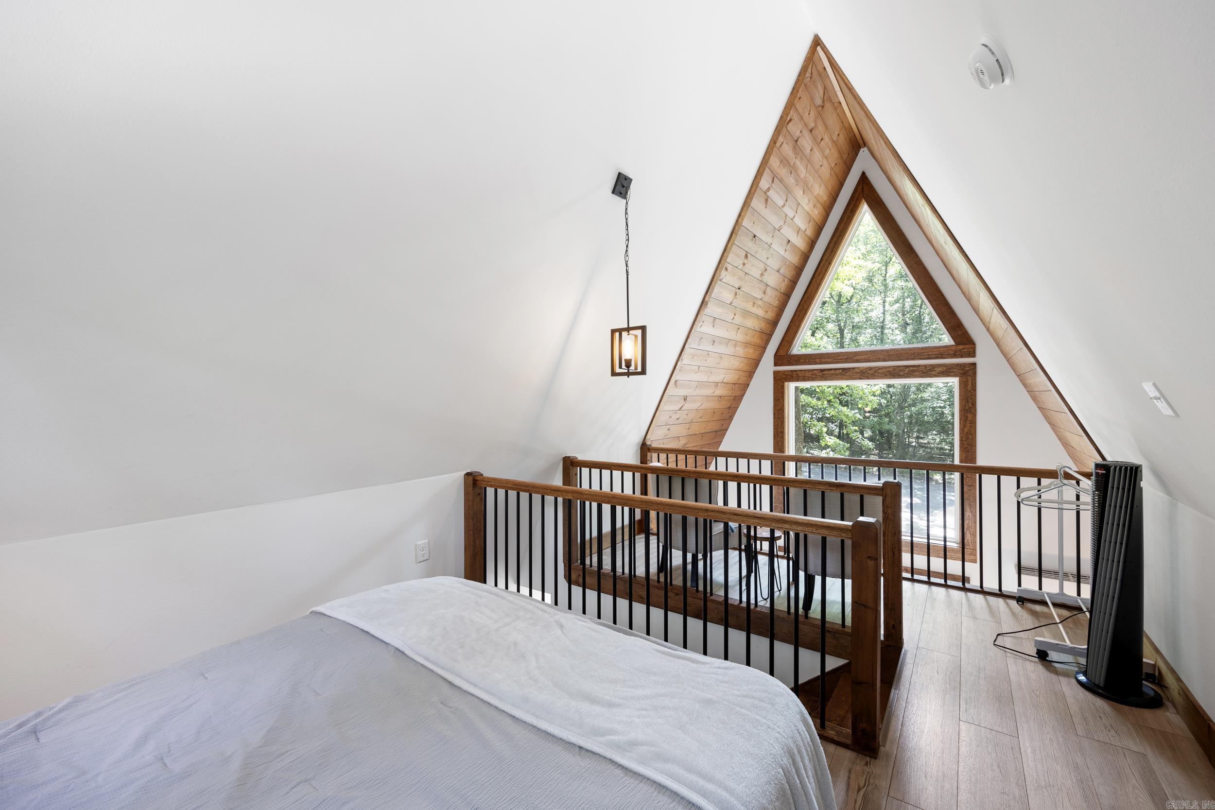 Petit Jean - Residential