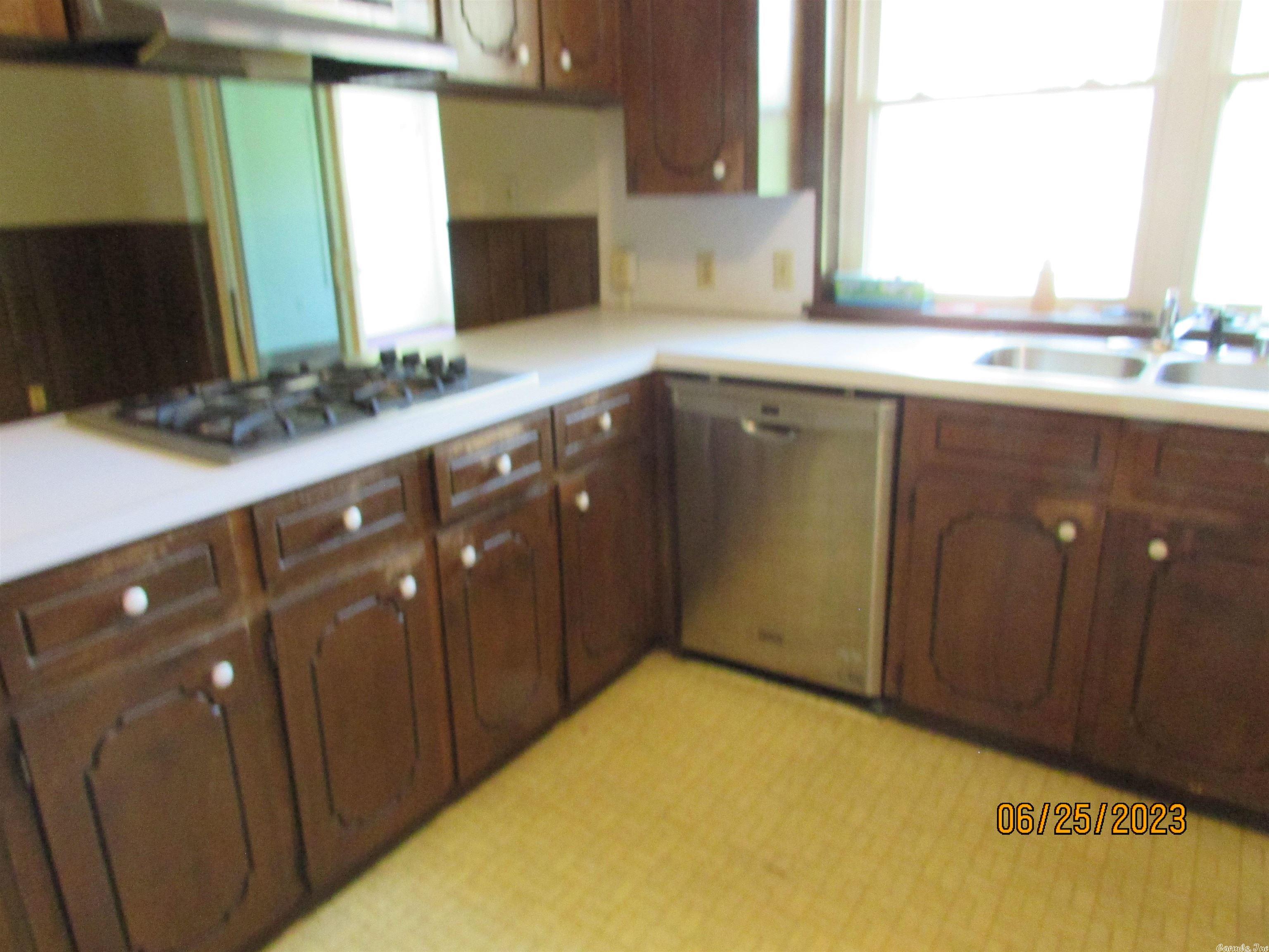 EAST MAIN - Residential