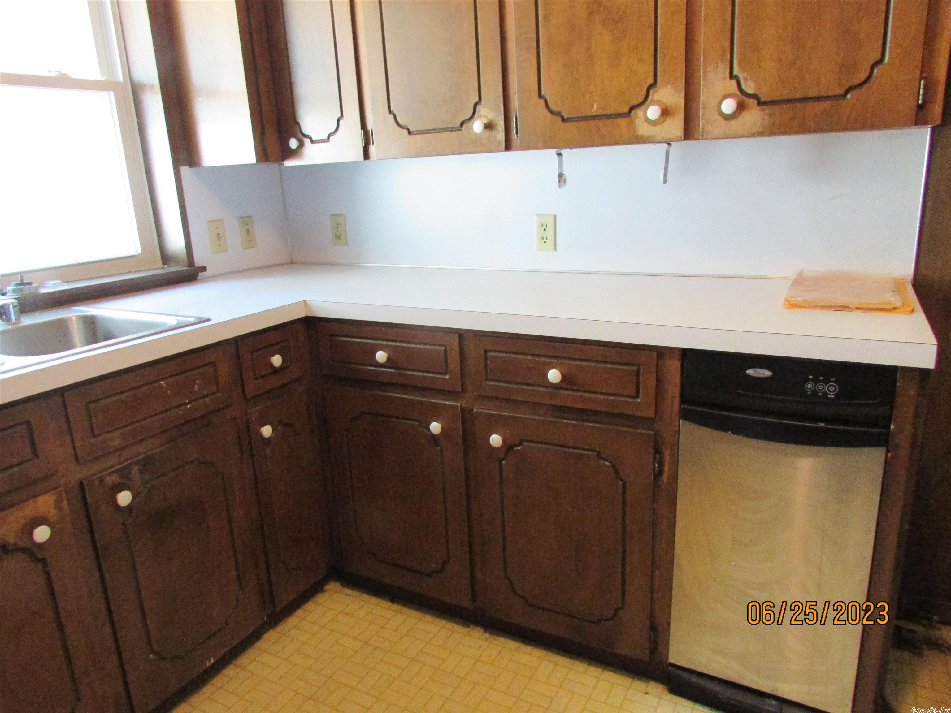 EAST MAIN - Residential