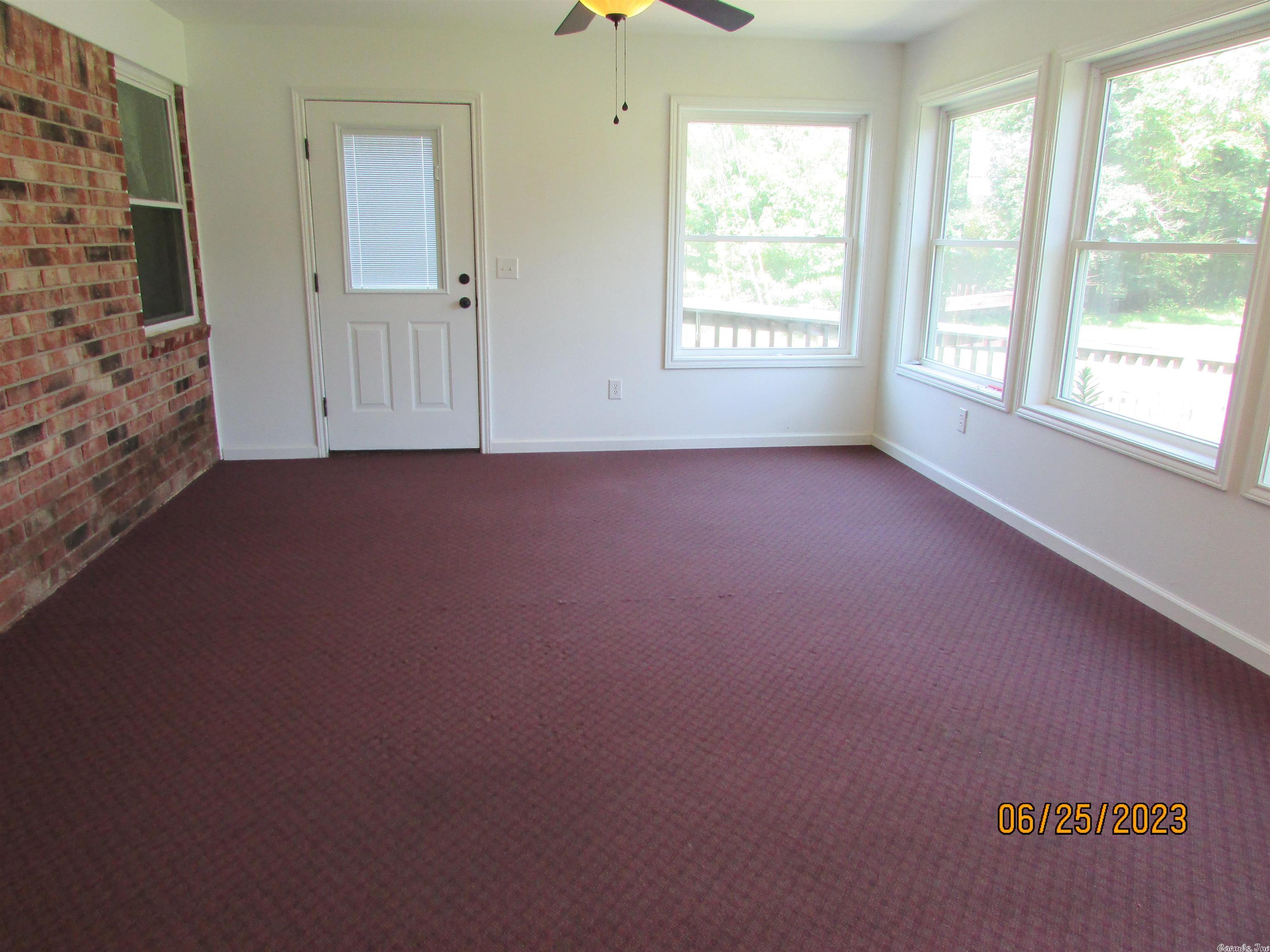 EAST MAIN - Residential