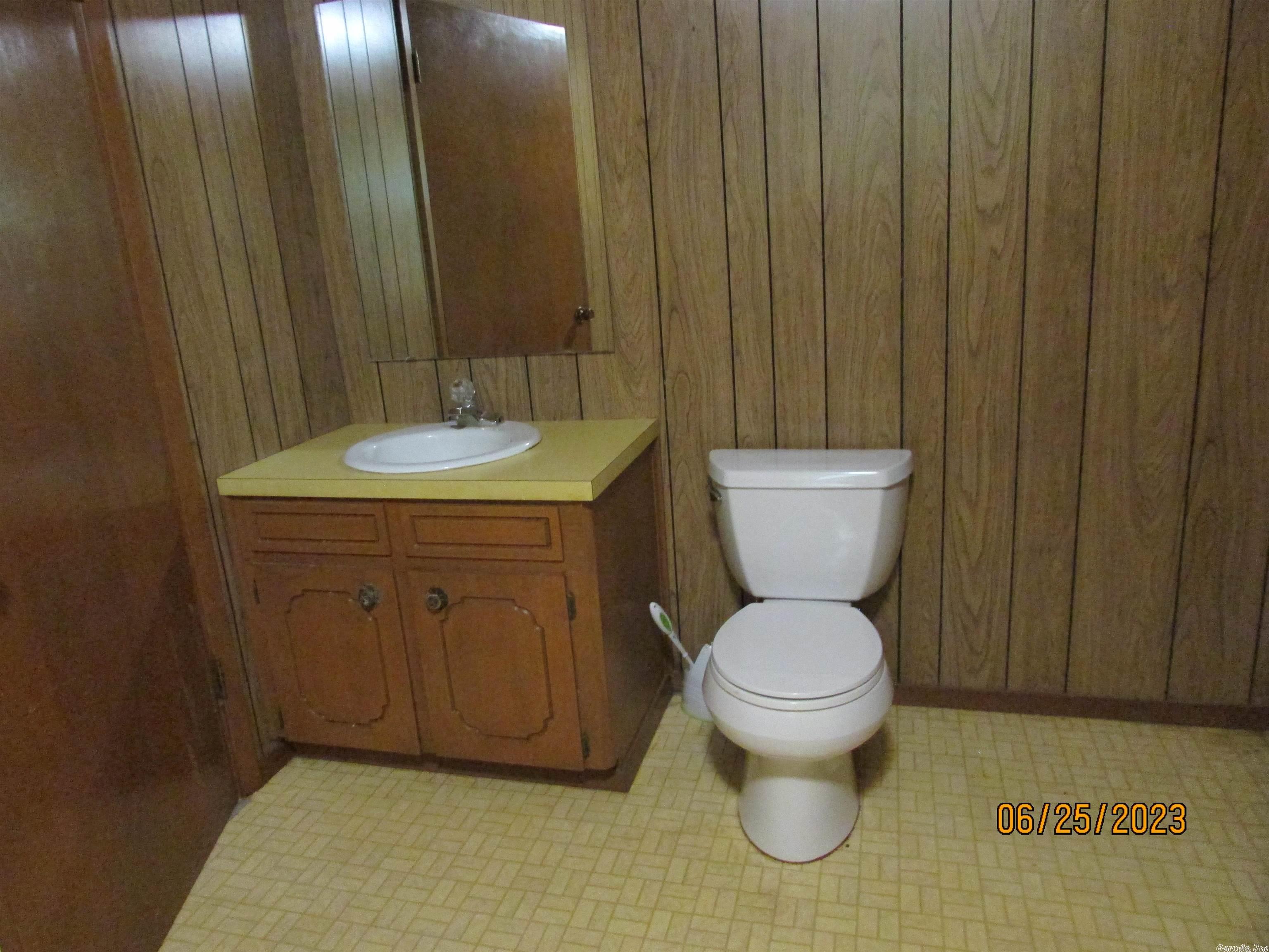 EAST MAIN - Residential