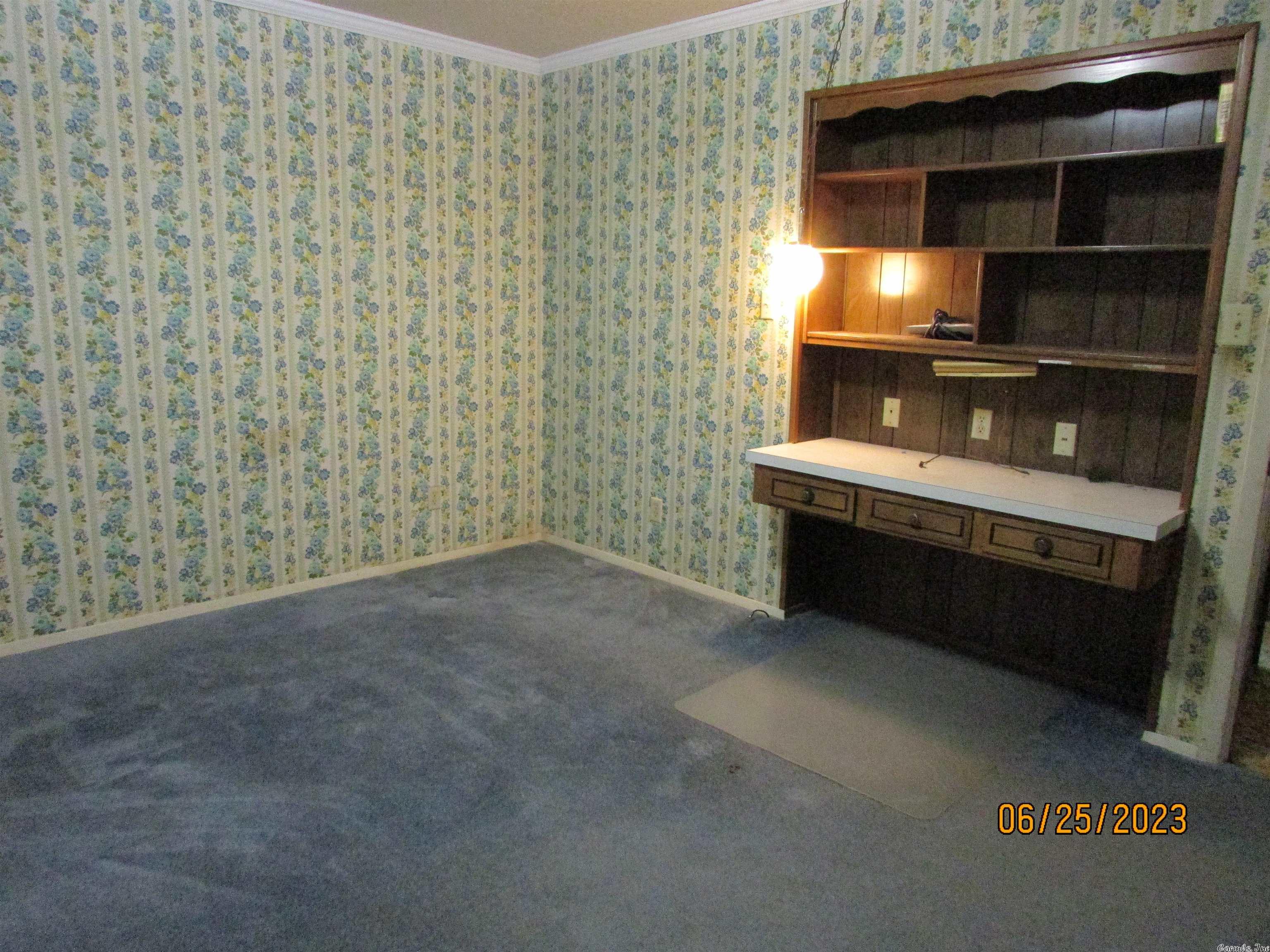 EAST MAIN - Residential