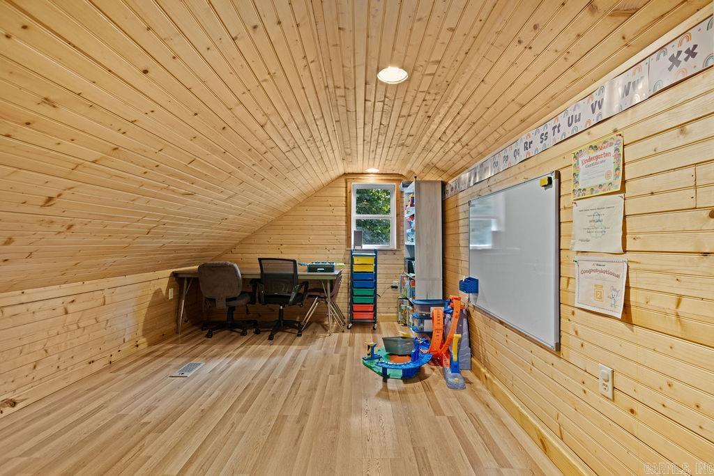 NO NAME (NO PARCELS) - Residential