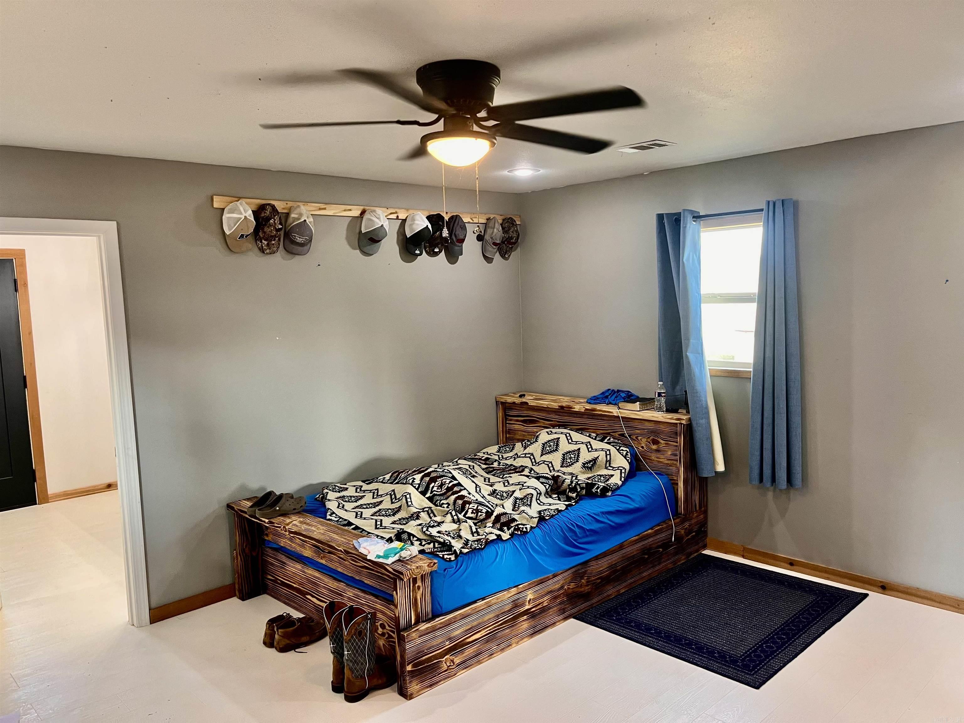 ROSE BUD OUTLOTS - Residential