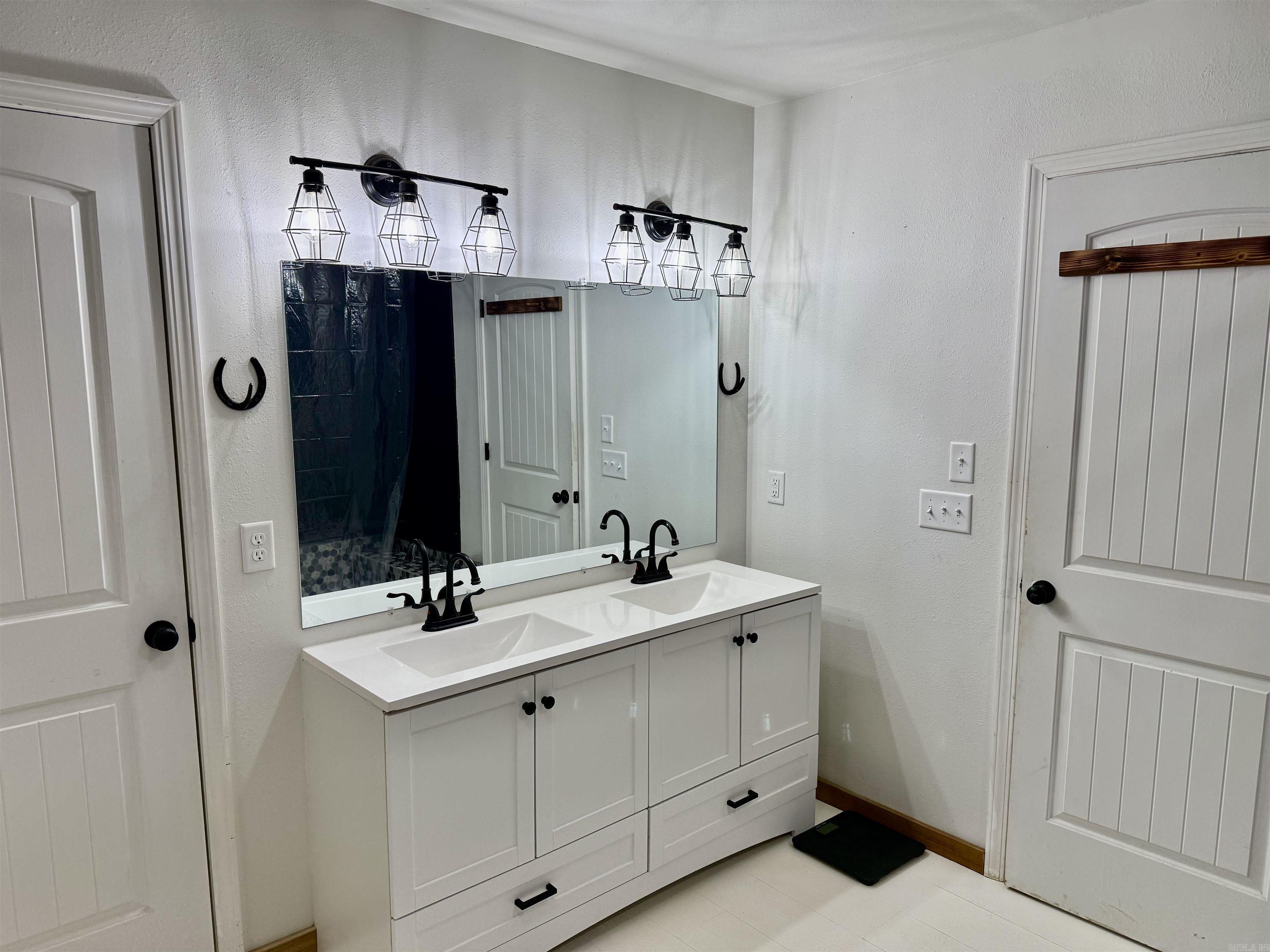 ROSE BUD OUTLOTS - Residential