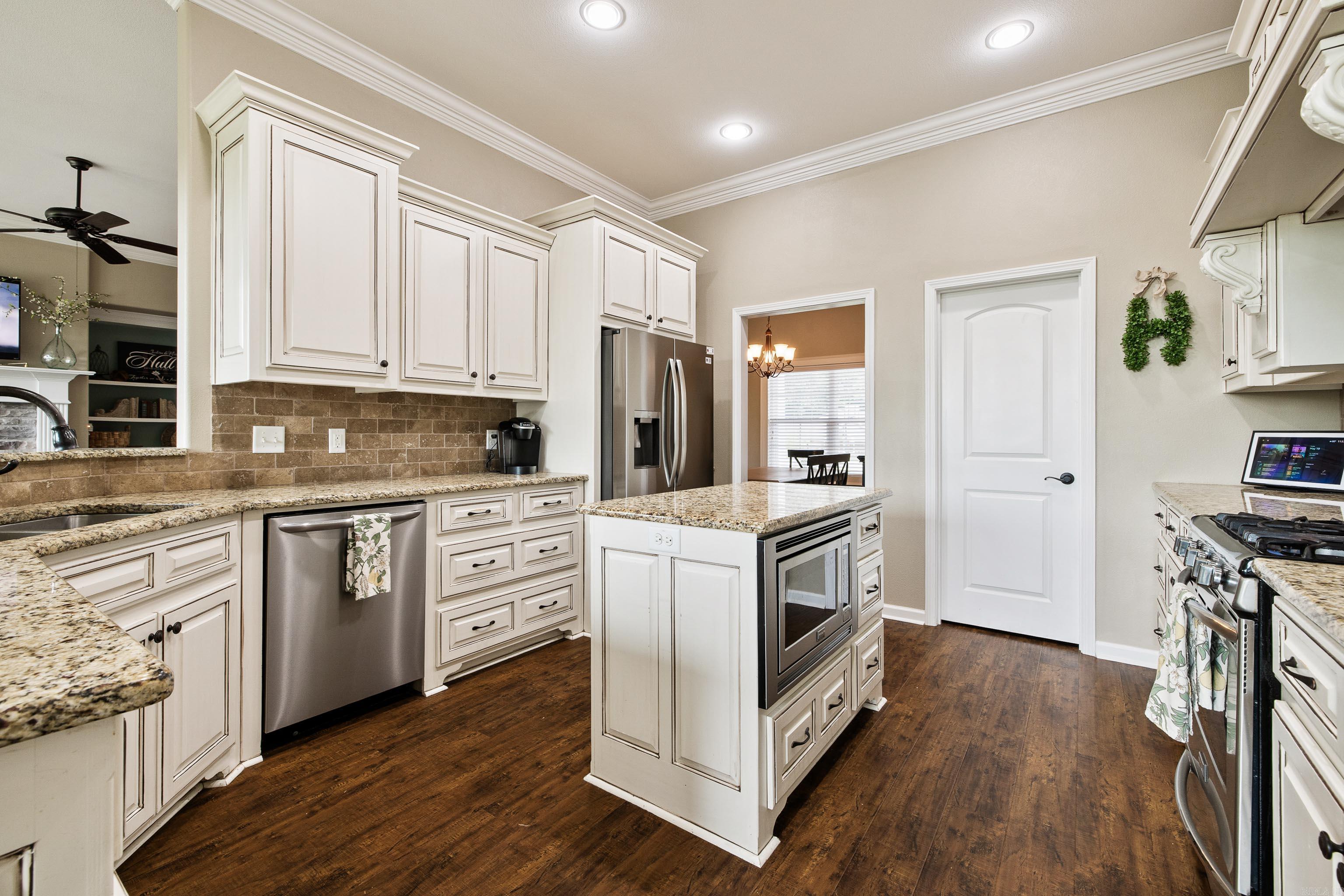DIAMOND RIDGE ESTATES - Residential