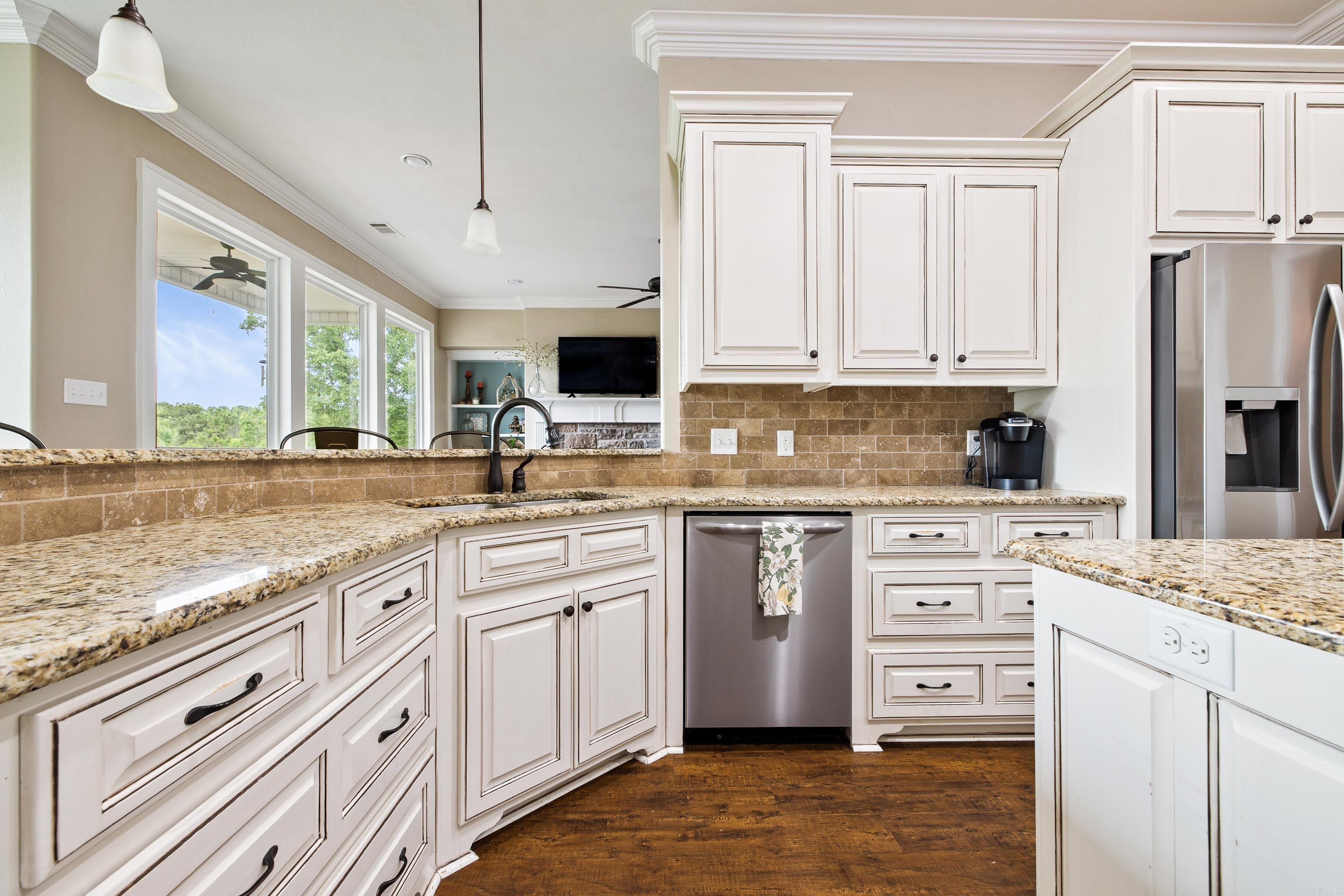 DIAMOND RIDGE ESTATES - Residential
