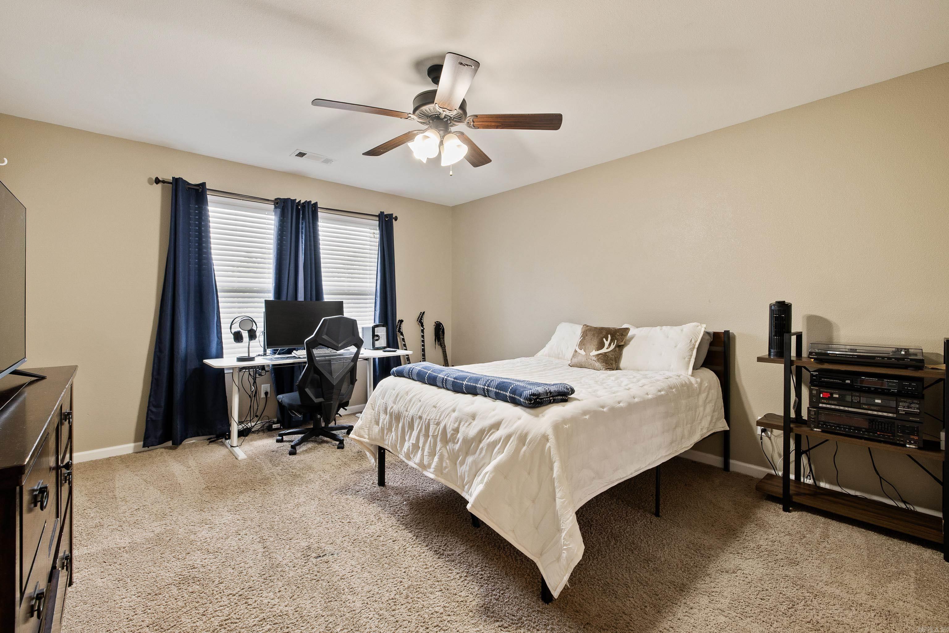 DIAMOND RIDGE ESTATES - Residential