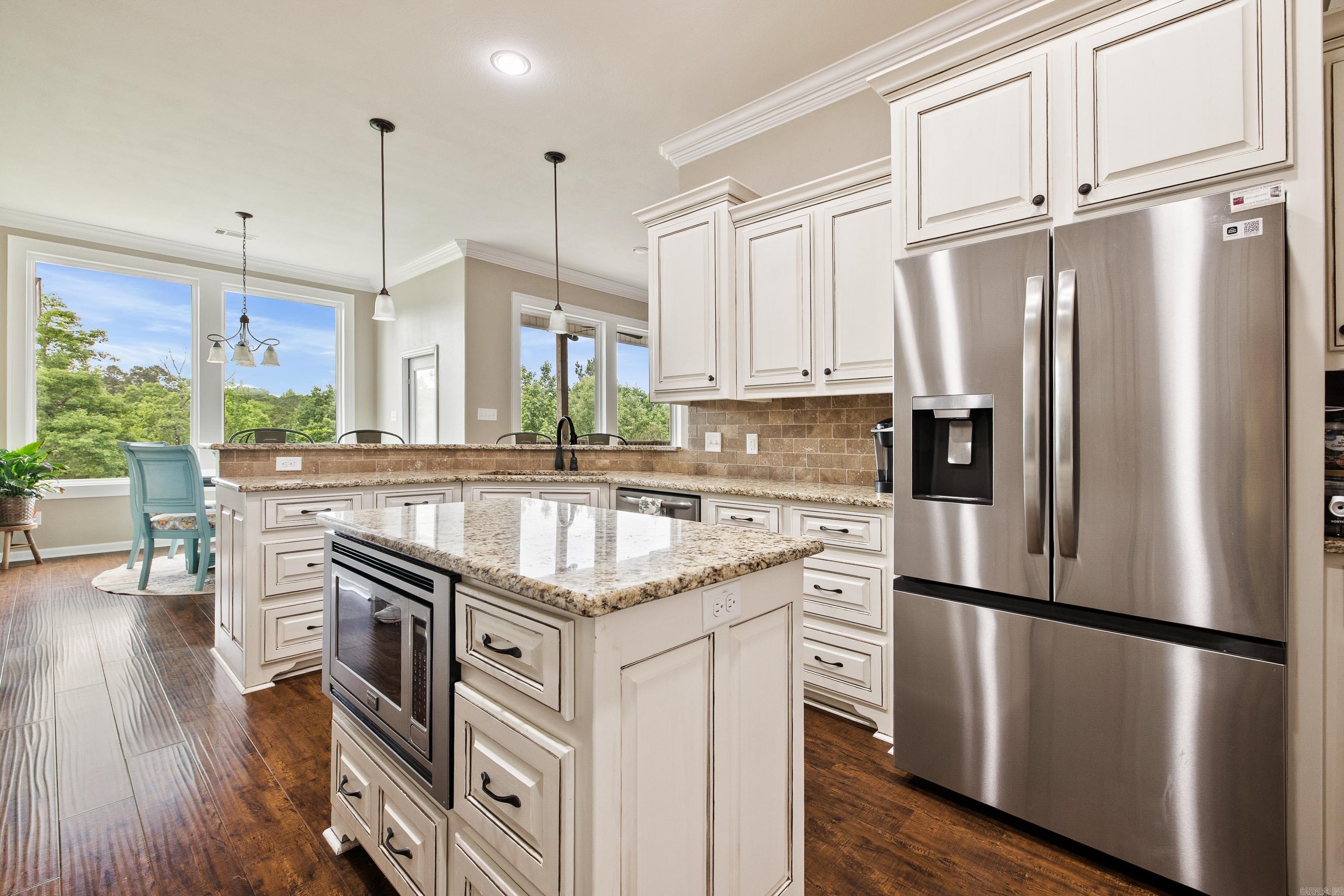 DIAMOND RIDGE ESTATES - Residential