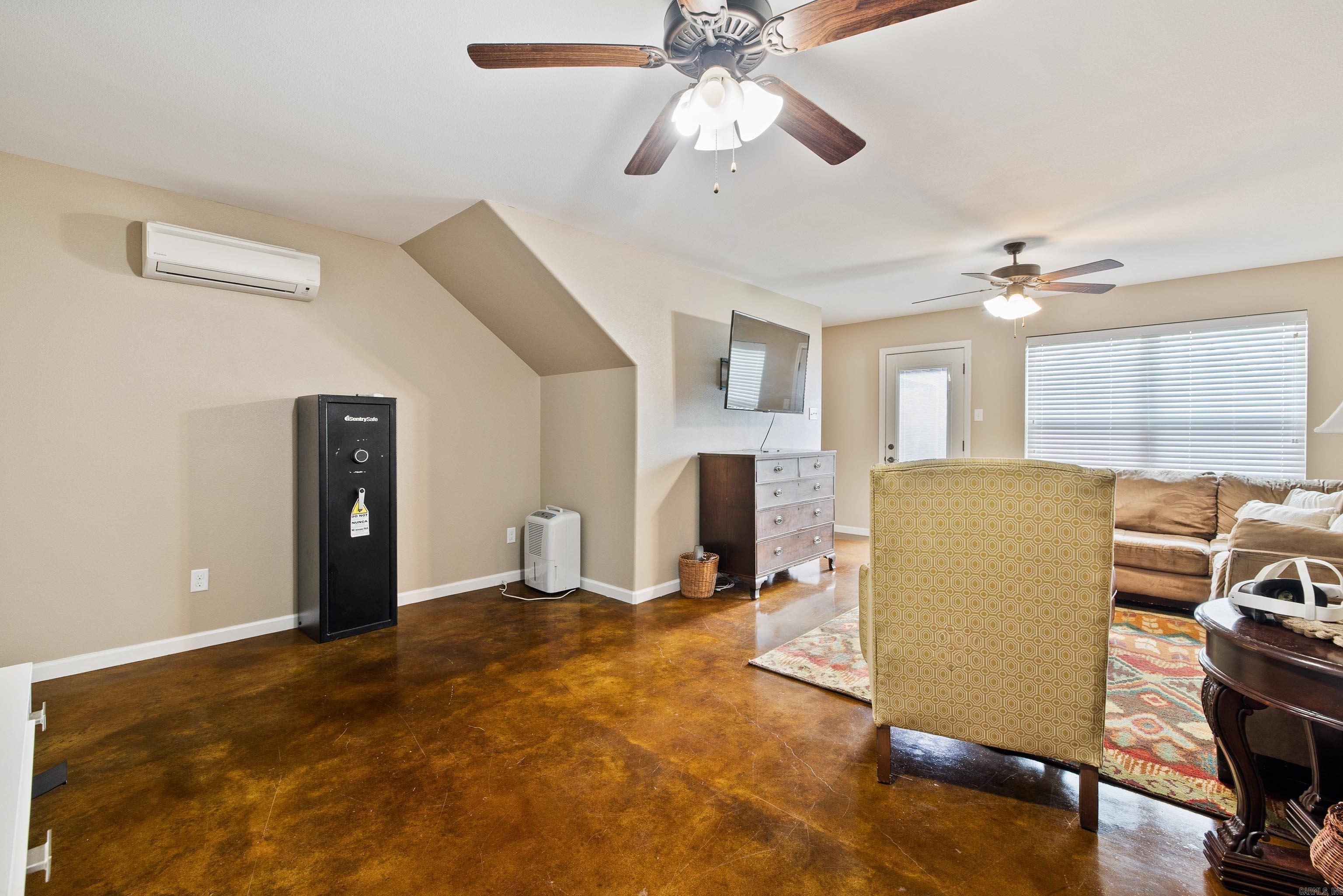 DIAMOND RIDGE ESTATES - Residential