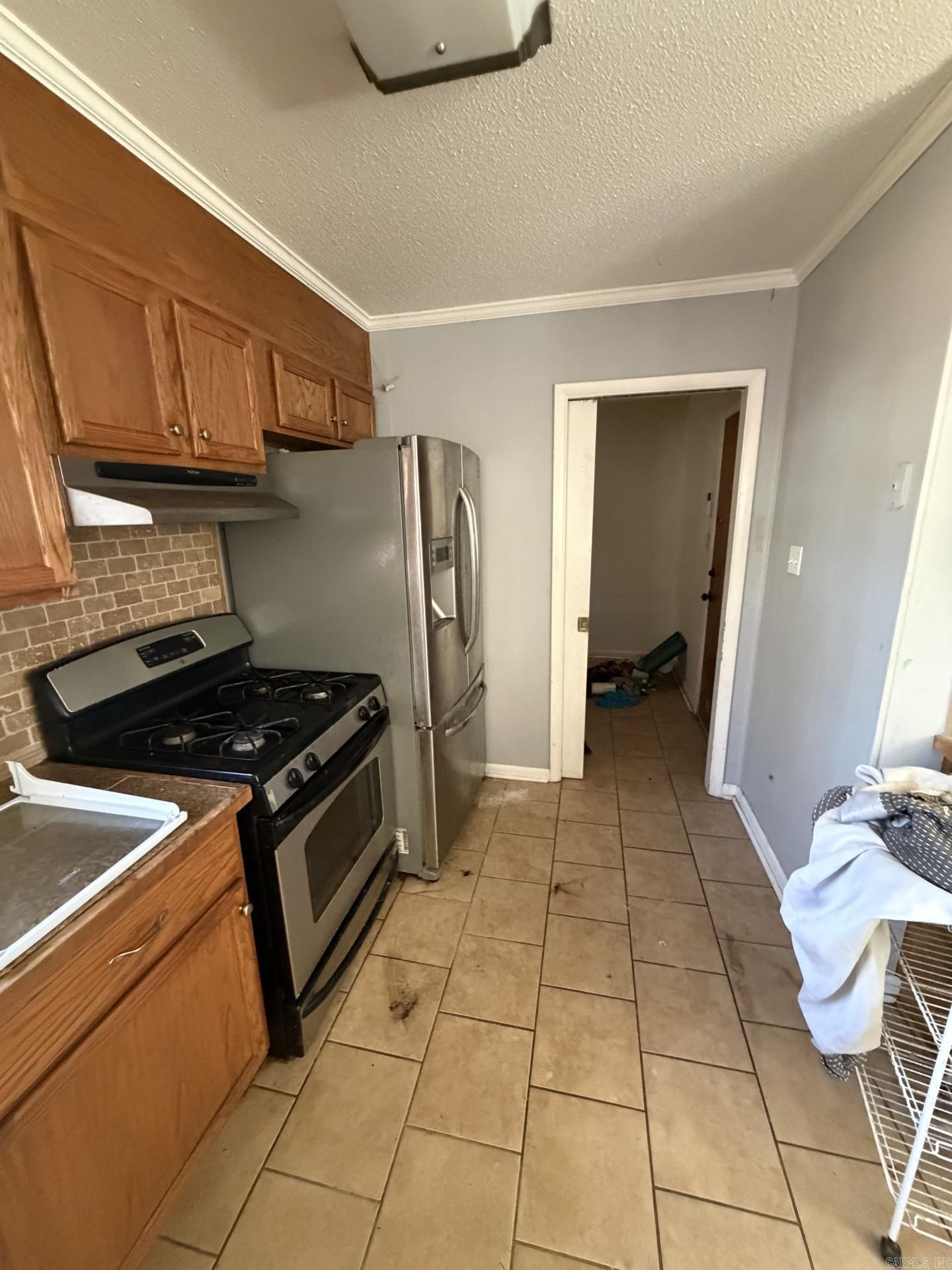 RIVER ROAD ESTATES - Residential