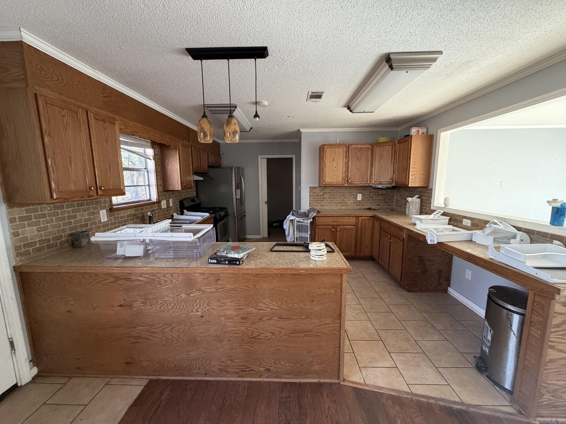 RIVER ROAD ESTATES - Residential