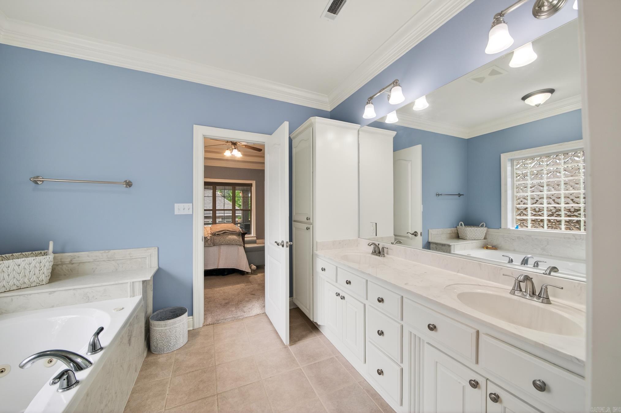 BRENTWOOD - Residential