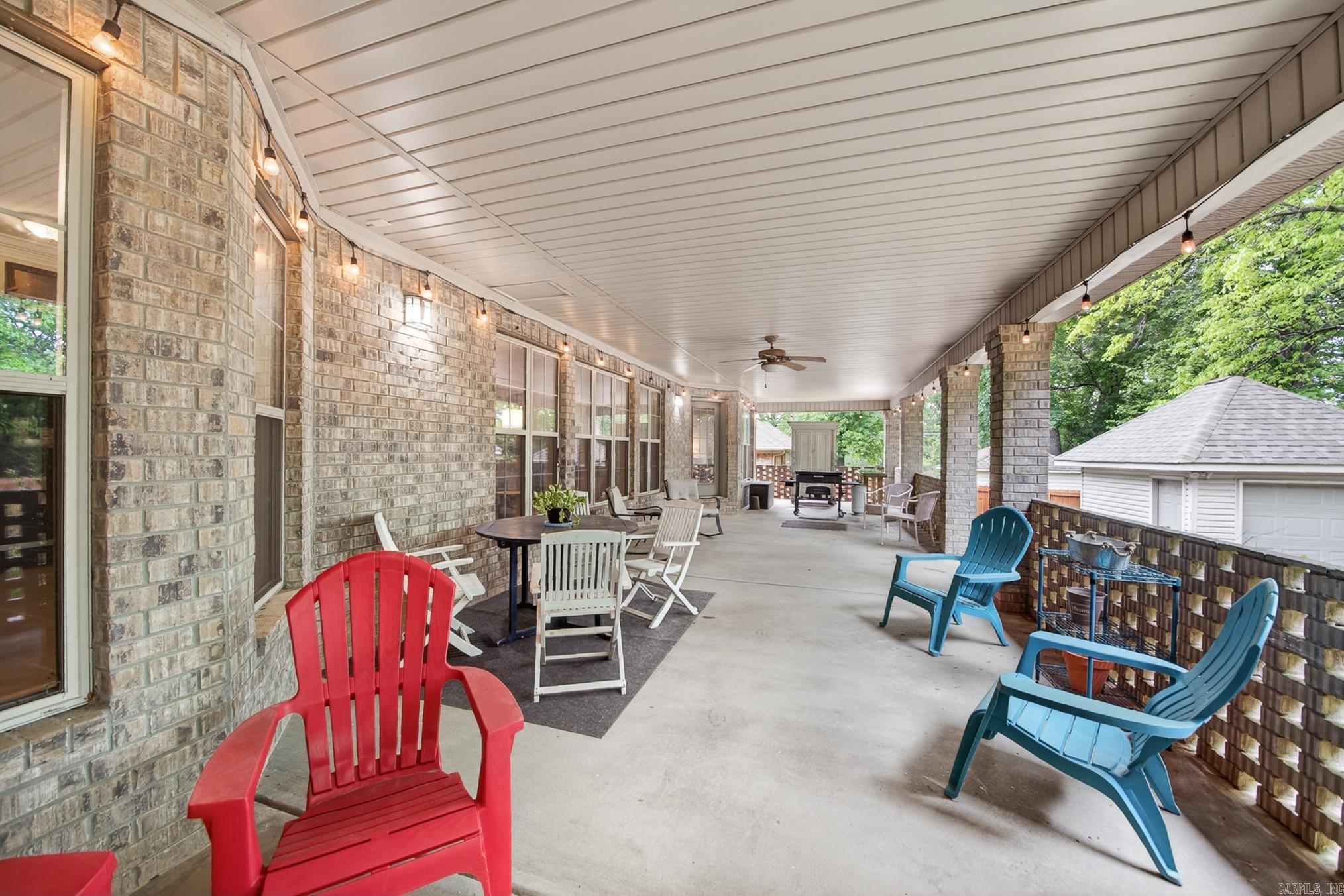 BRENTWOOD - Residential