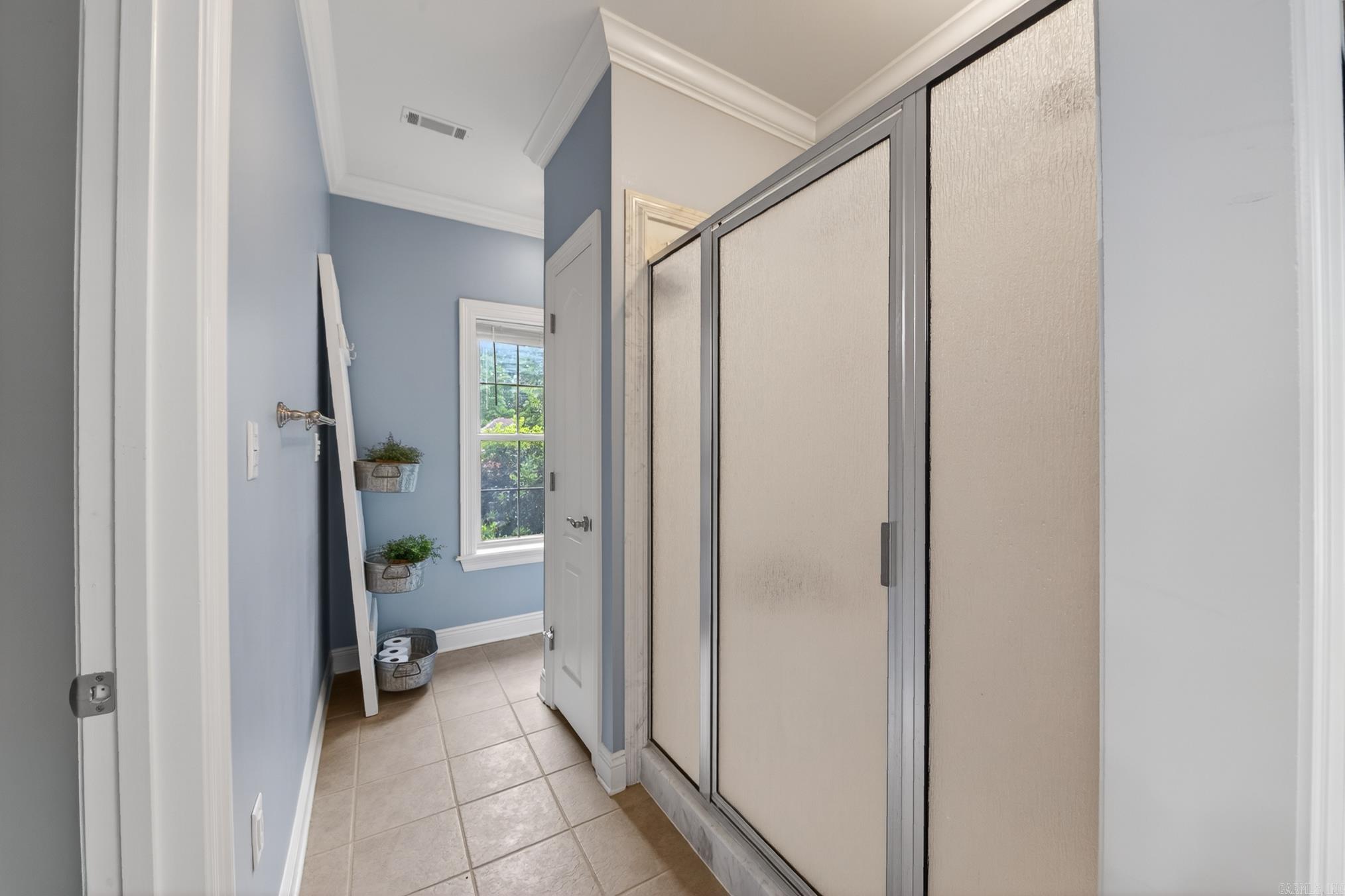 BRENTWOOD - Residential