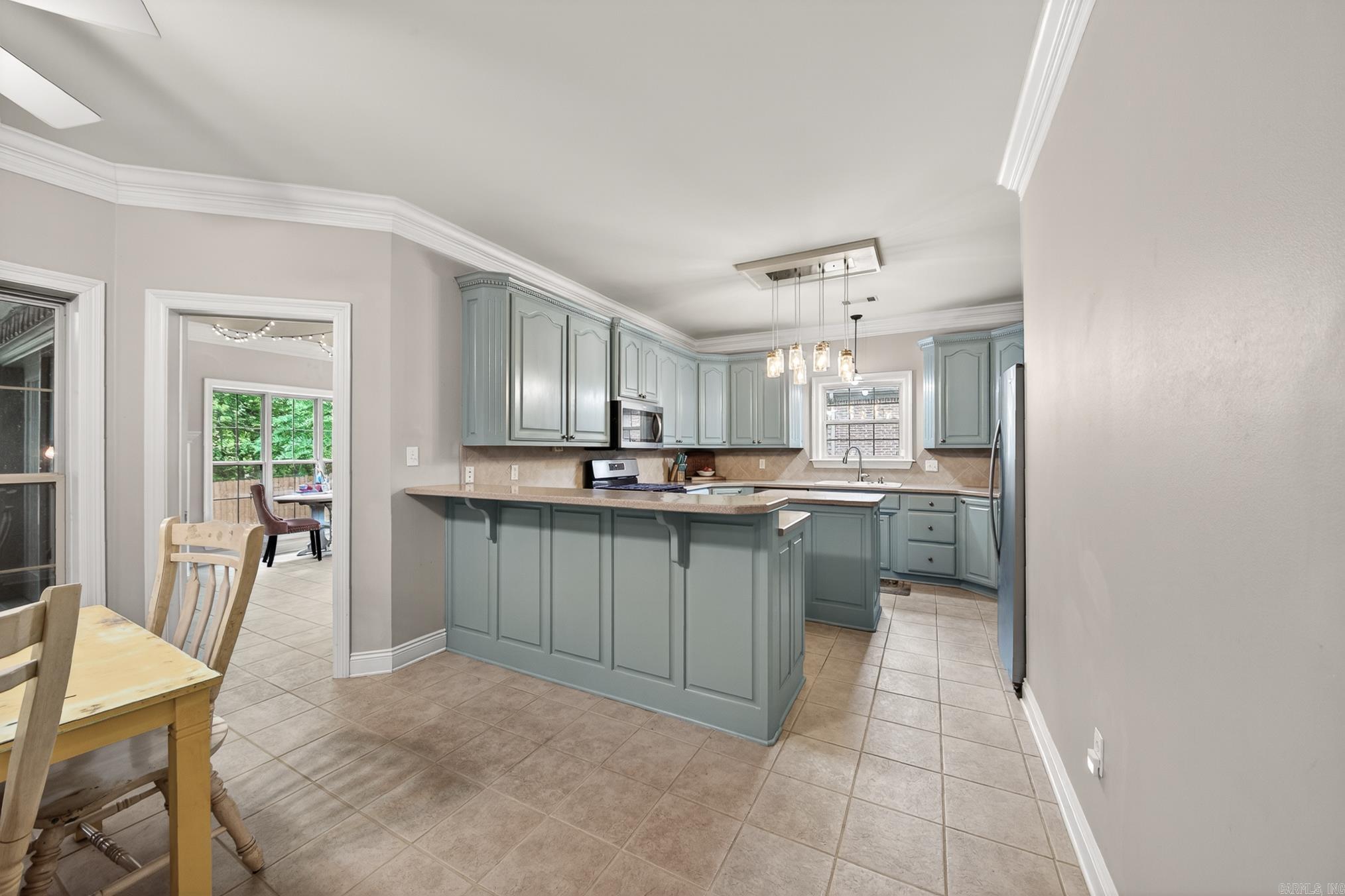 BRENTWOOD - Residential