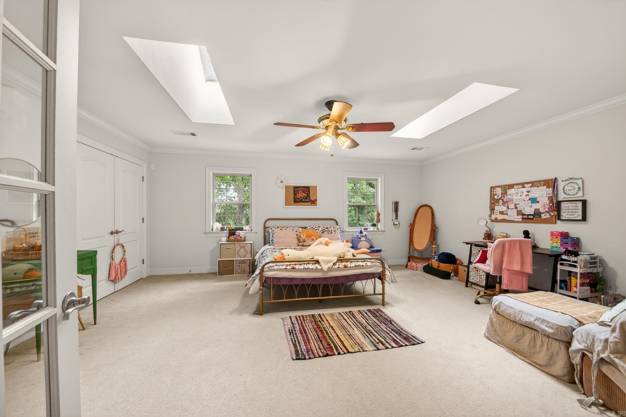 BRENTWOOD - Residential