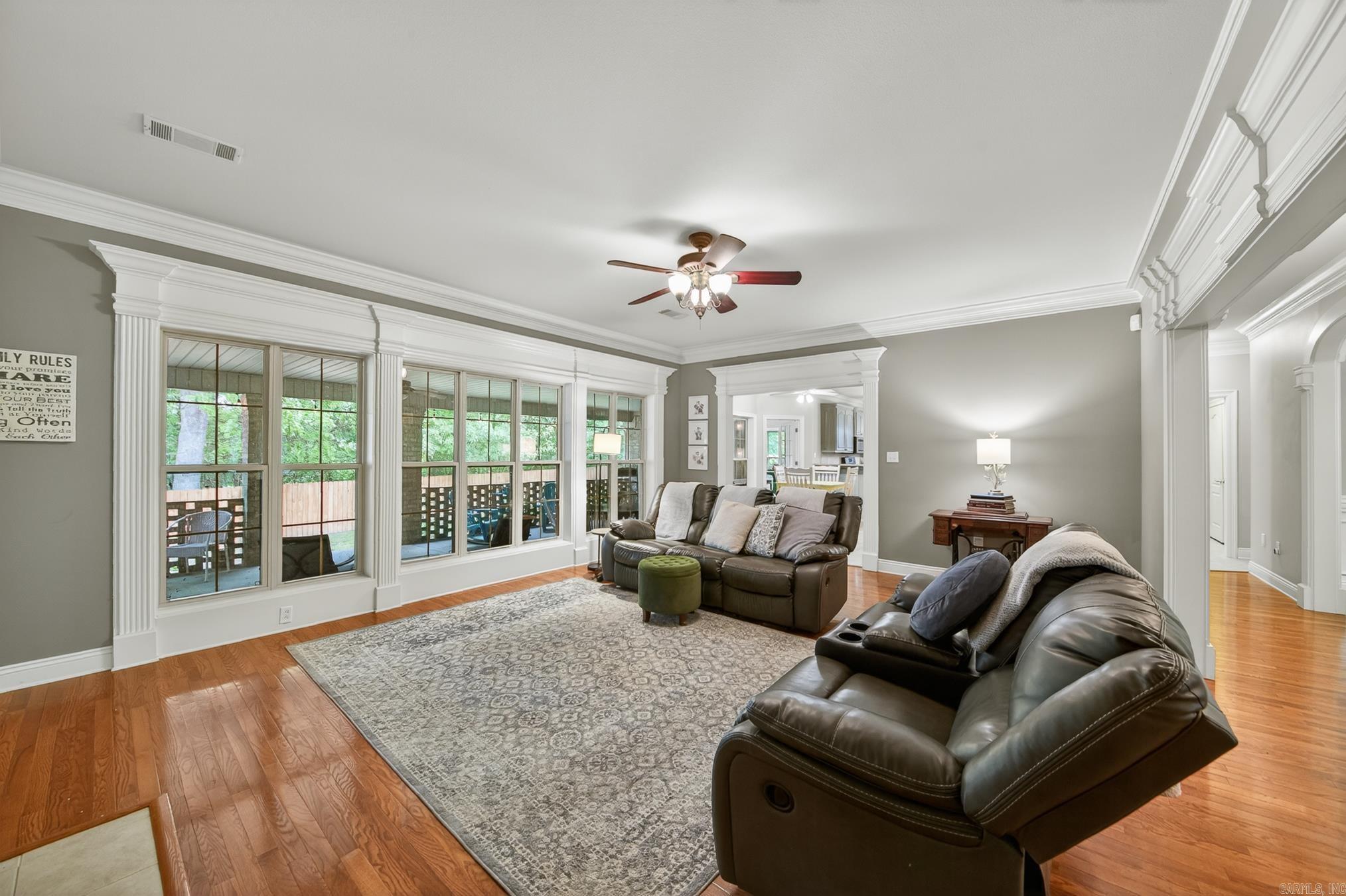 BRENTWOOD - Residential