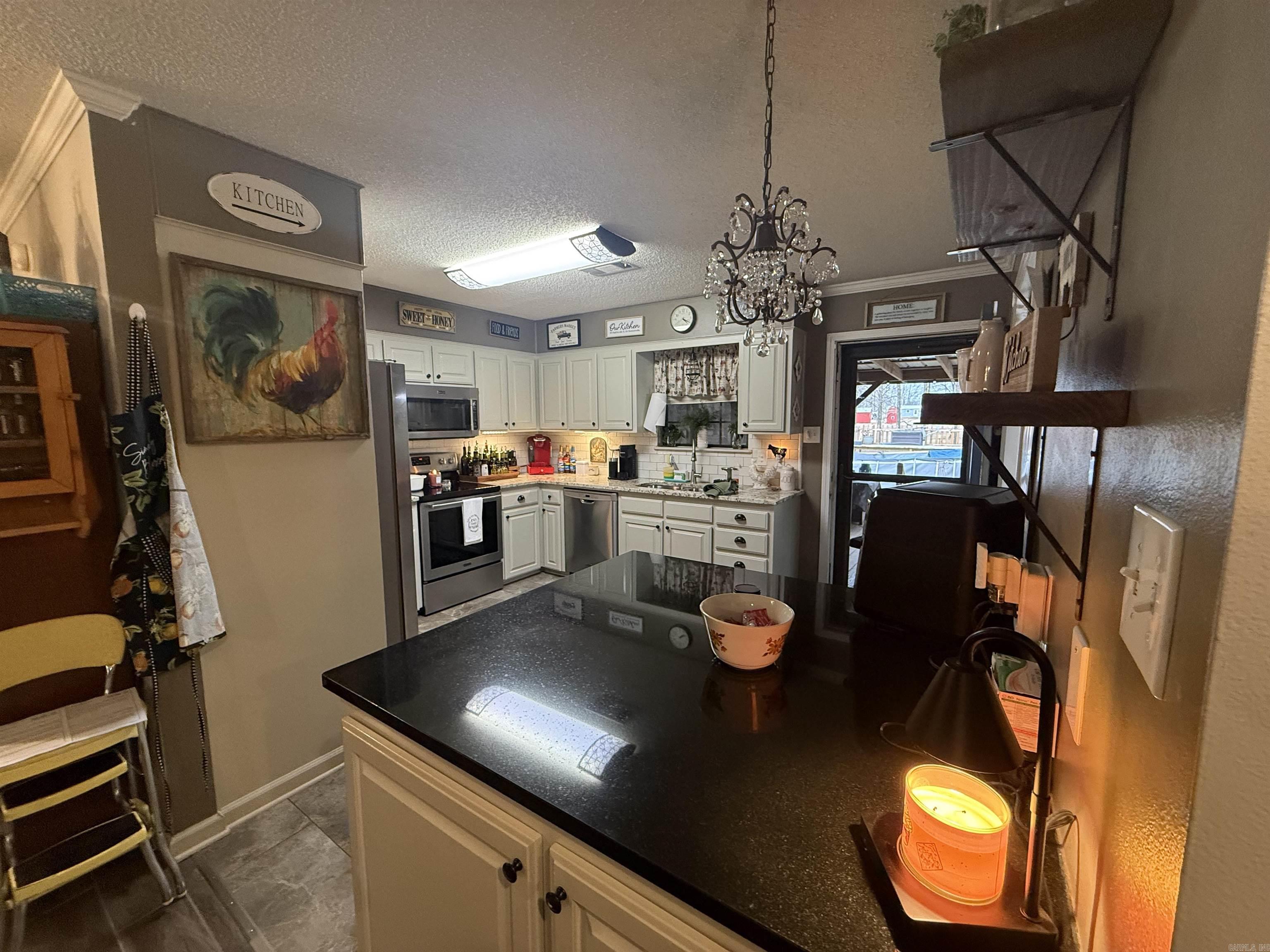 SHADY ACRES - Residential