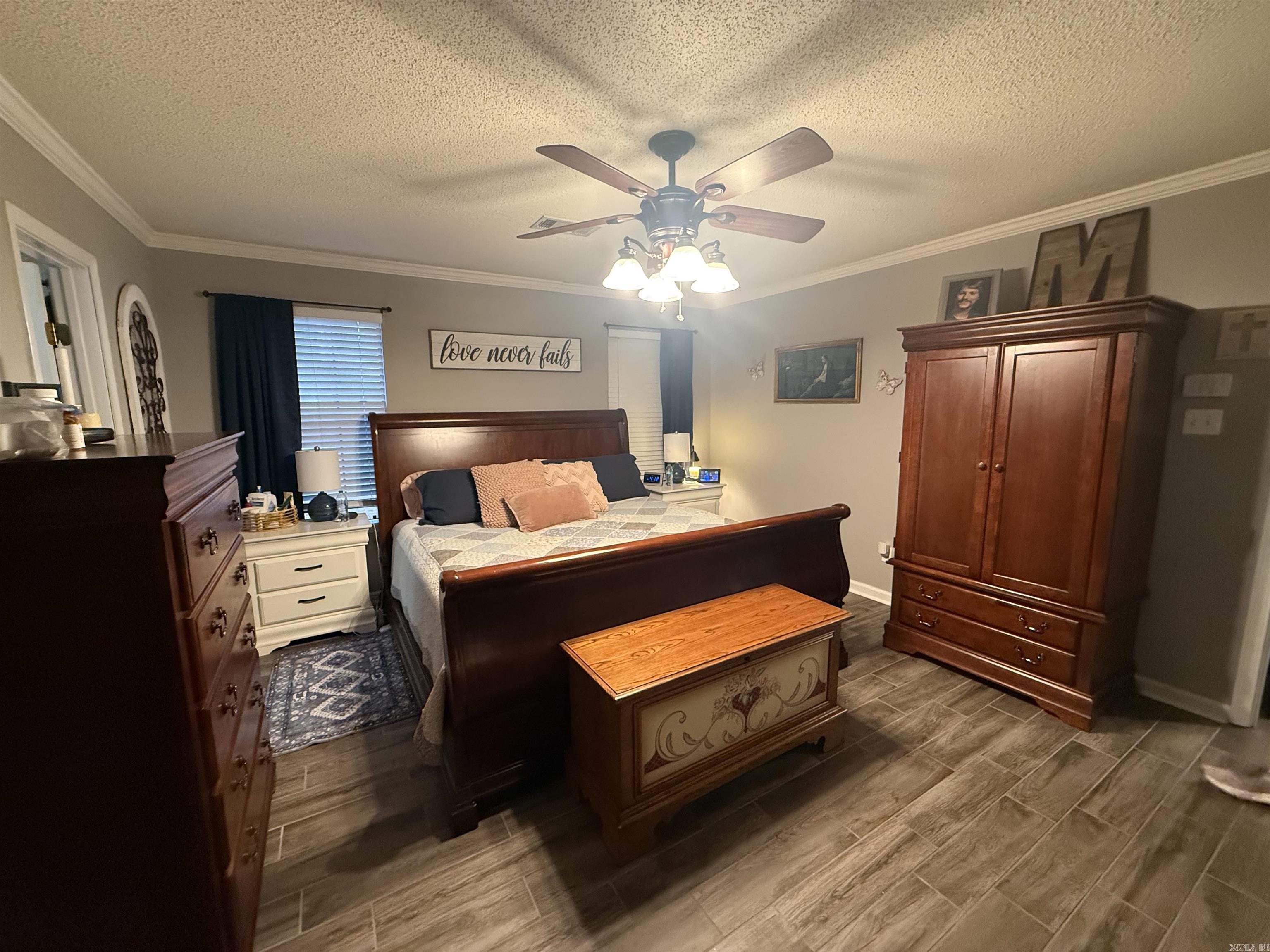 SHADY ACRES - Residential