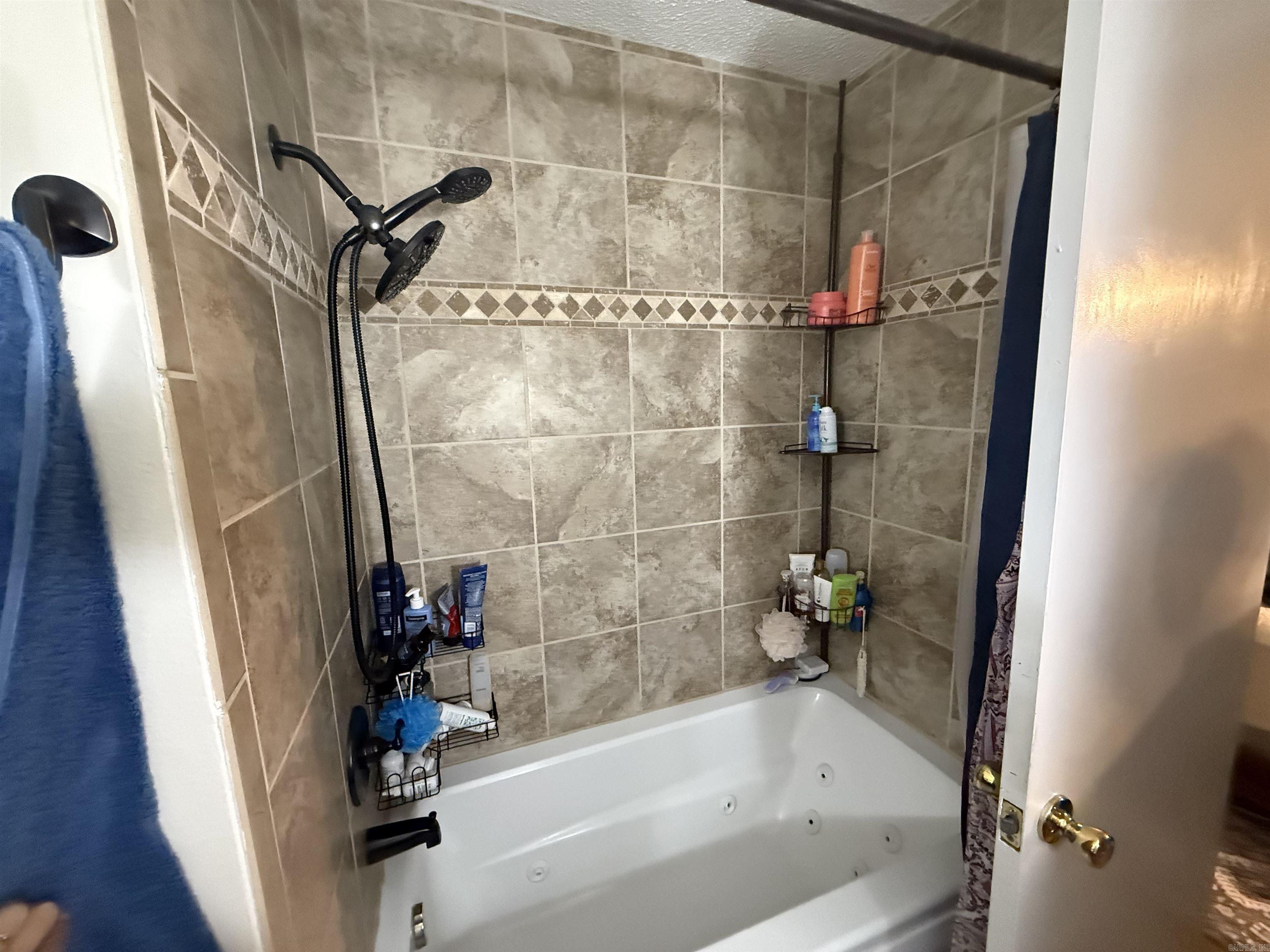 SHADY ACRES - Residential