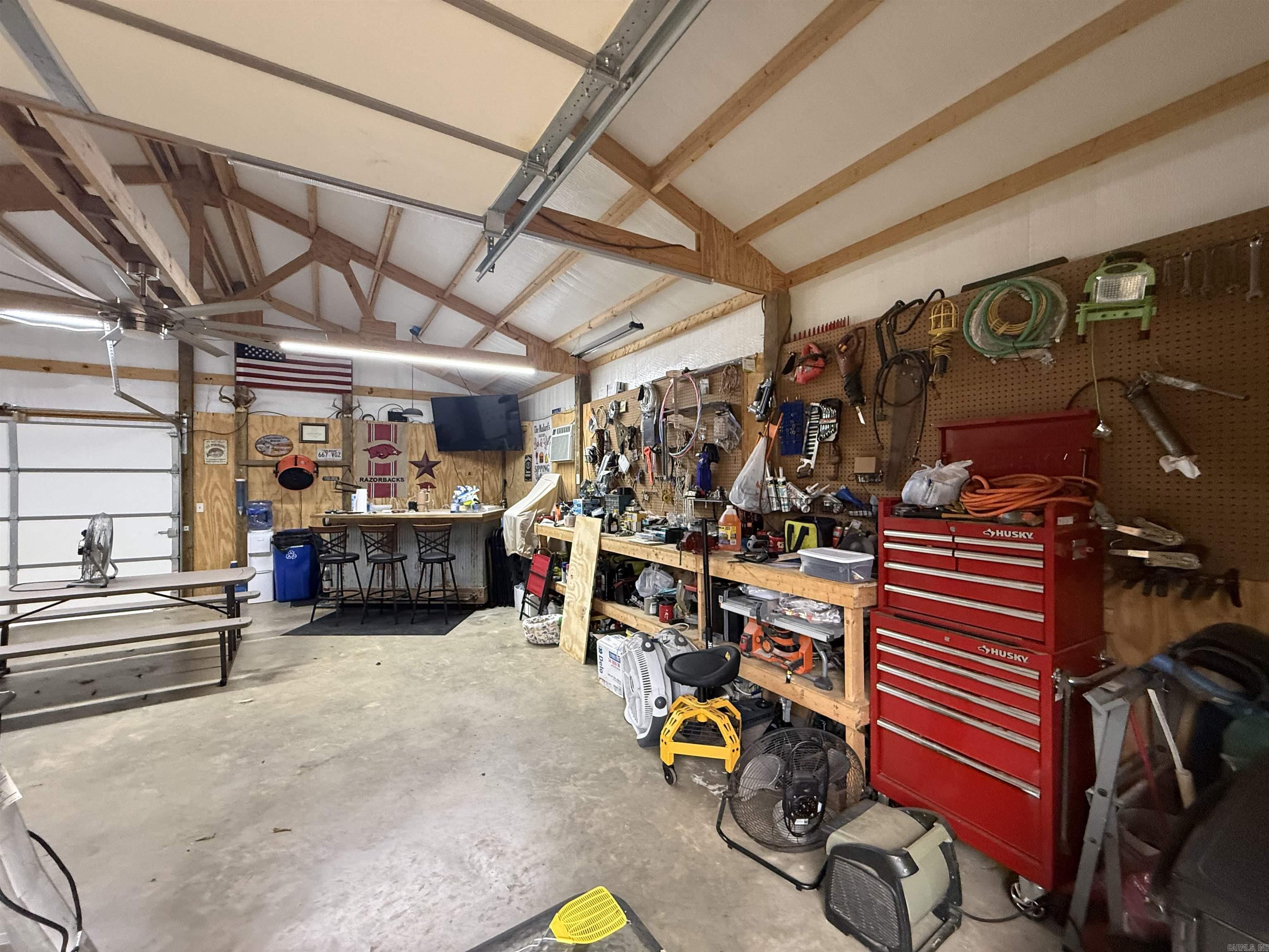 SHADY ACRES - Residential