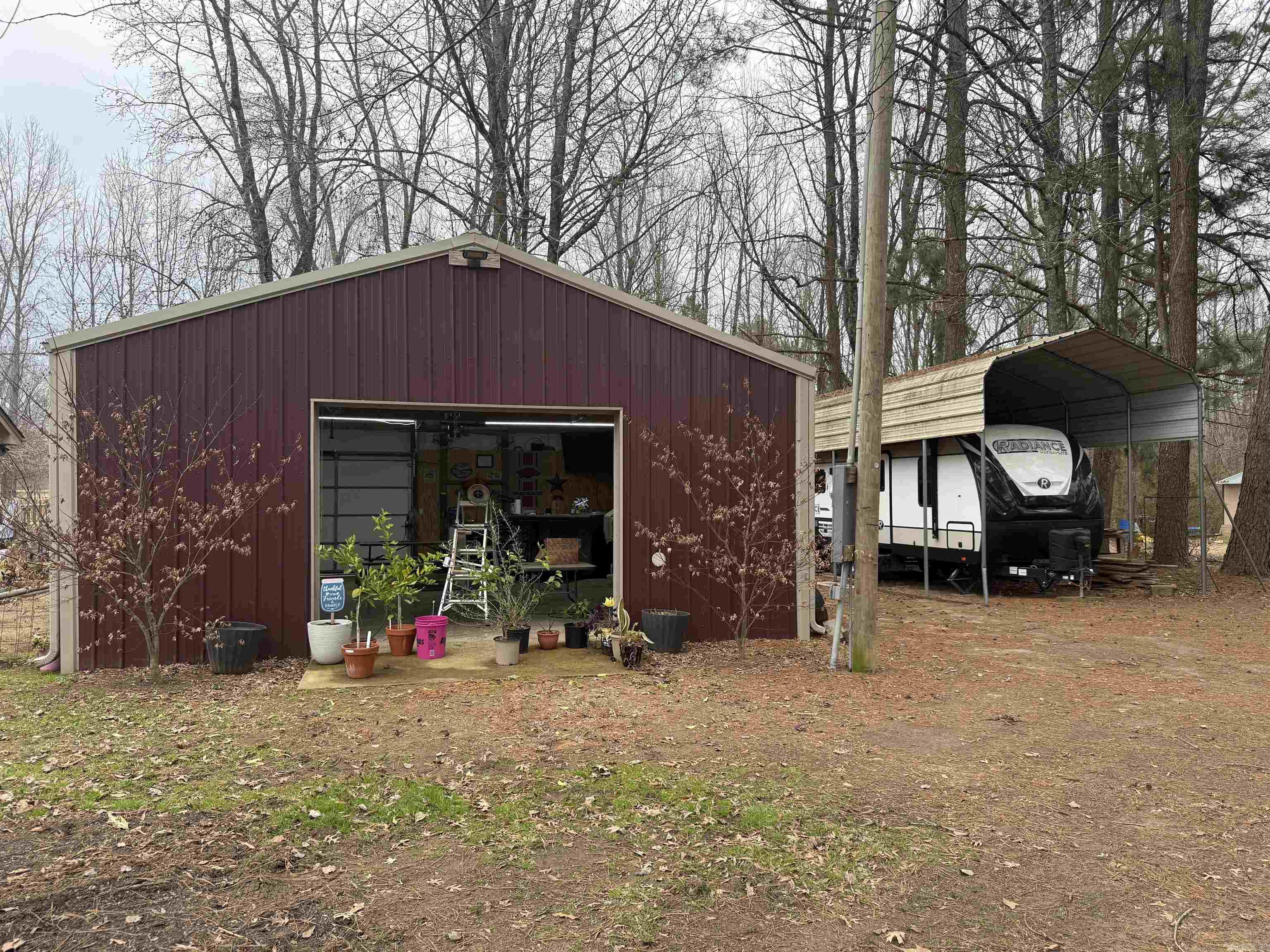 SHADY ACRES - Residential