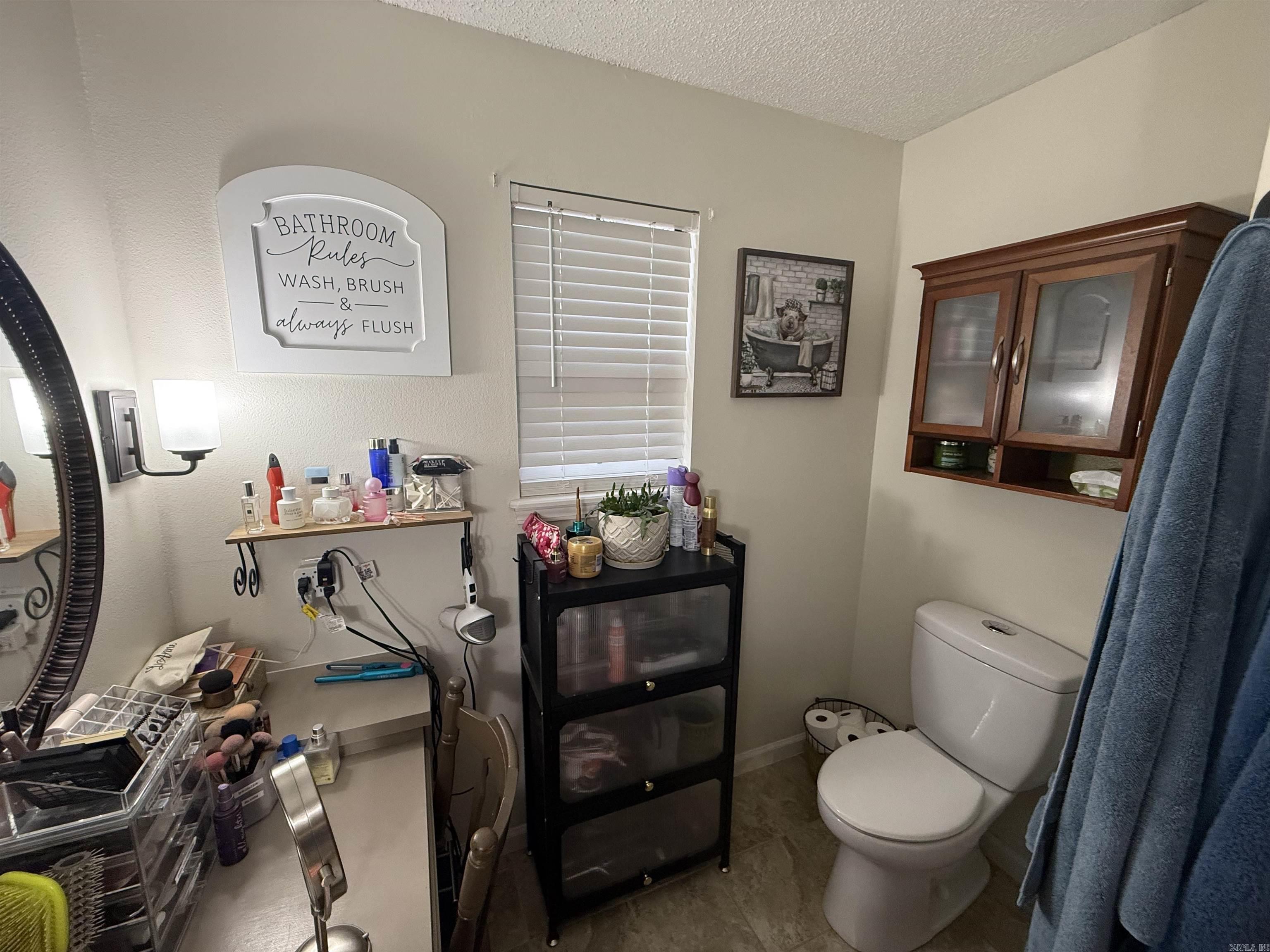 SHADY ACRES - Residential