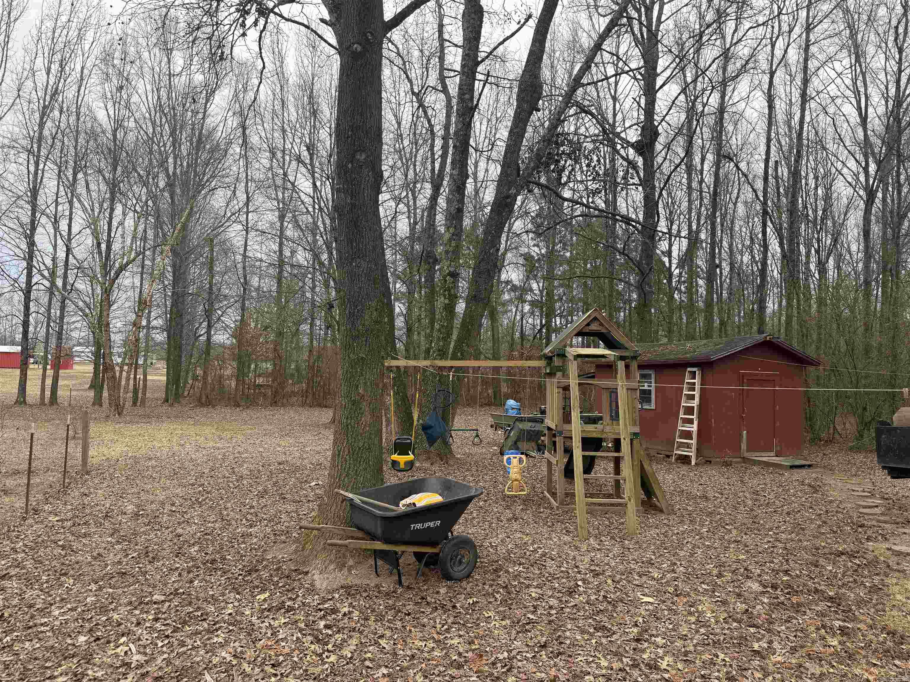 SHADY ACRES - Residential