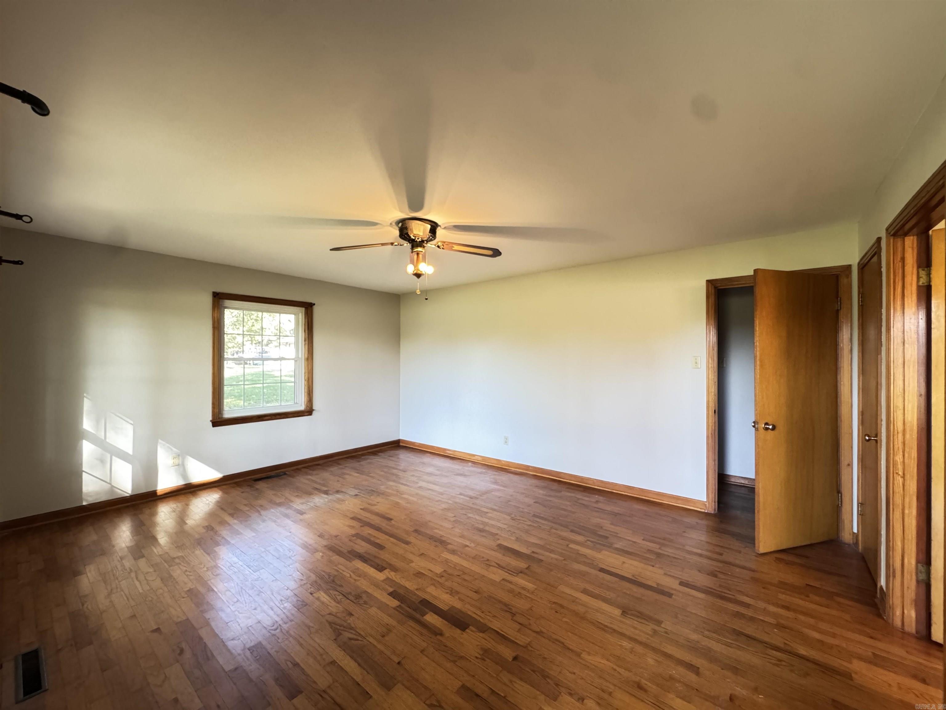 TRAMMEL - Residential