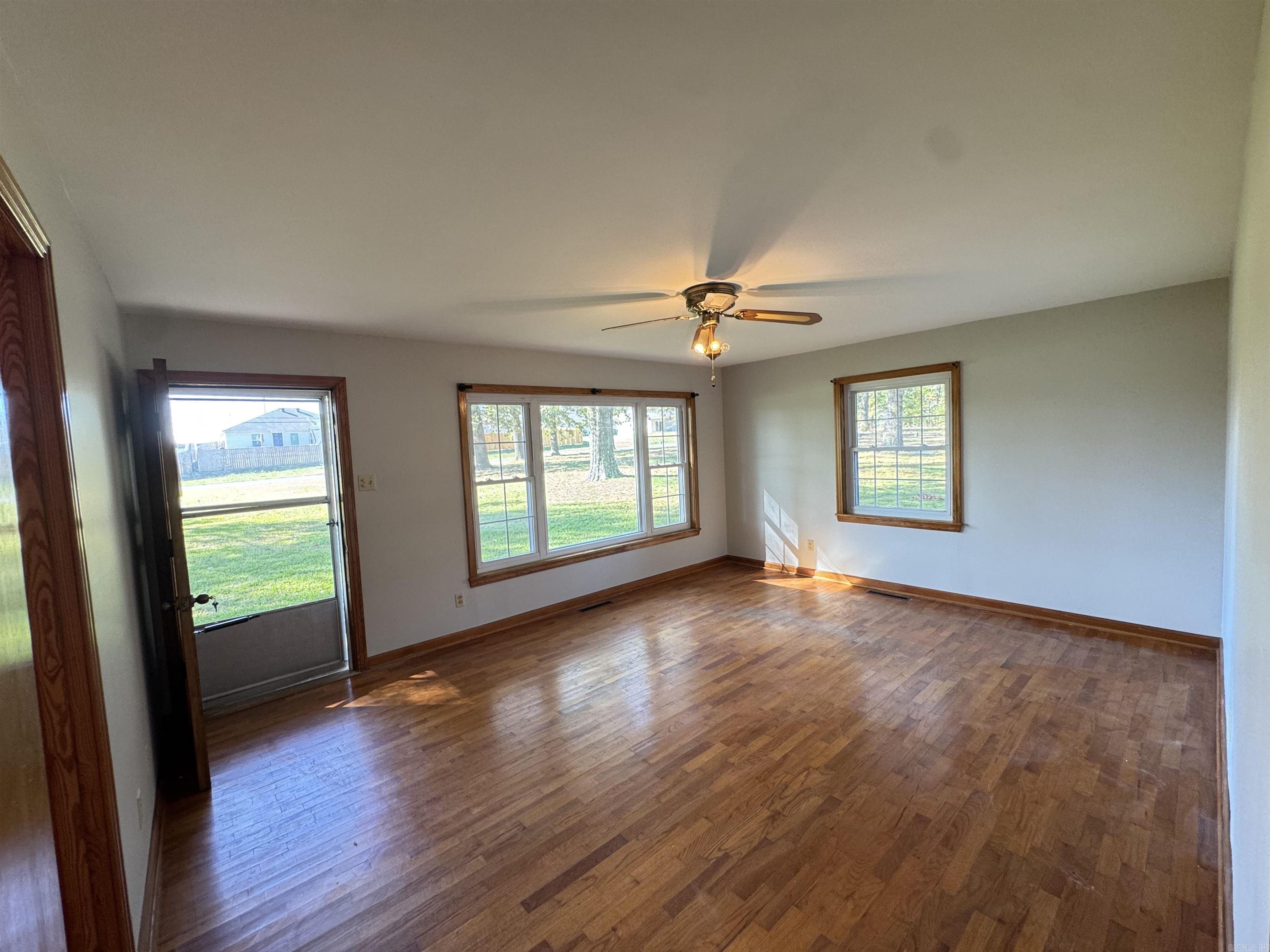 TRAMMEL - Residential