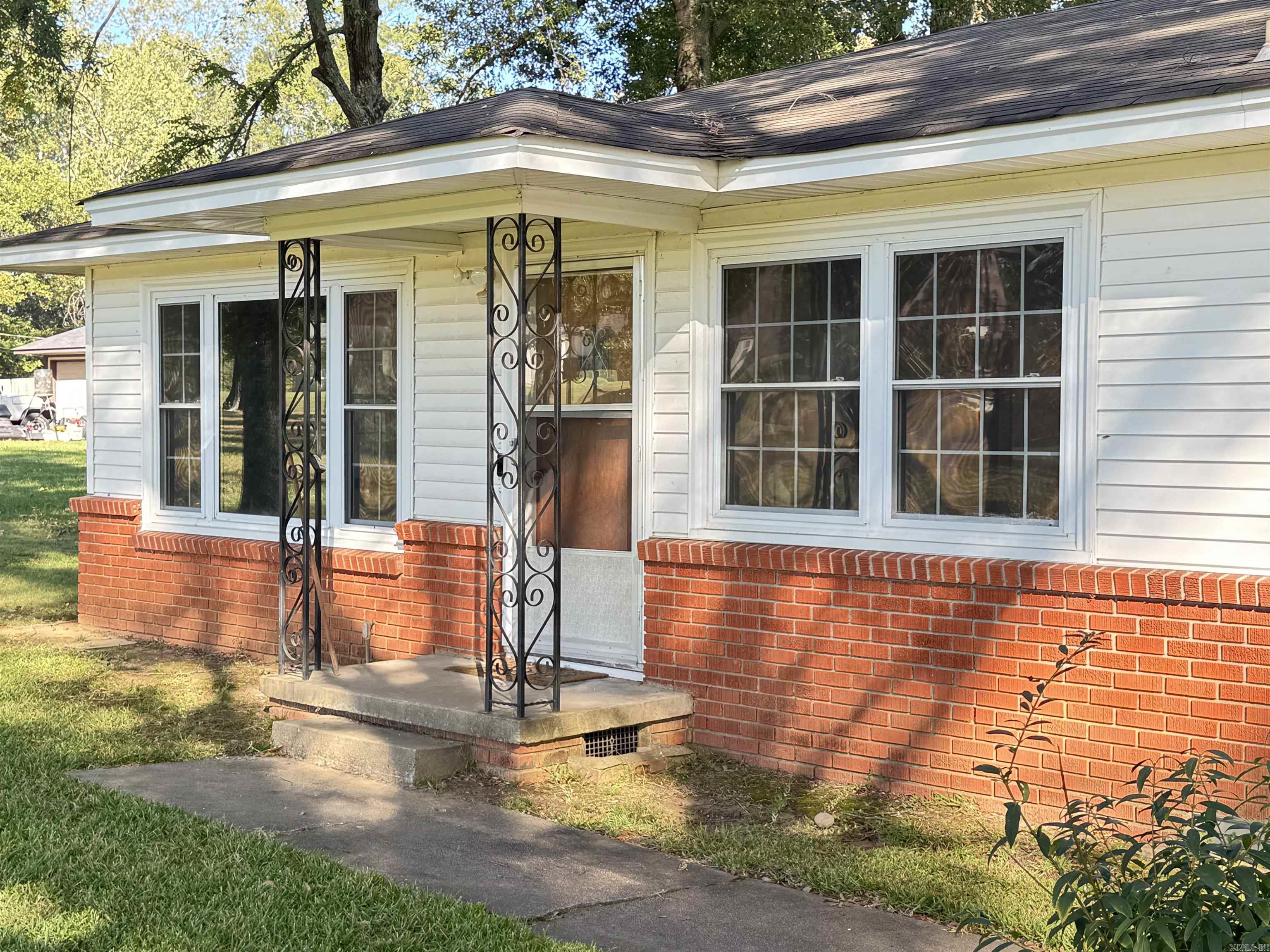 TRAMMEL - Residential