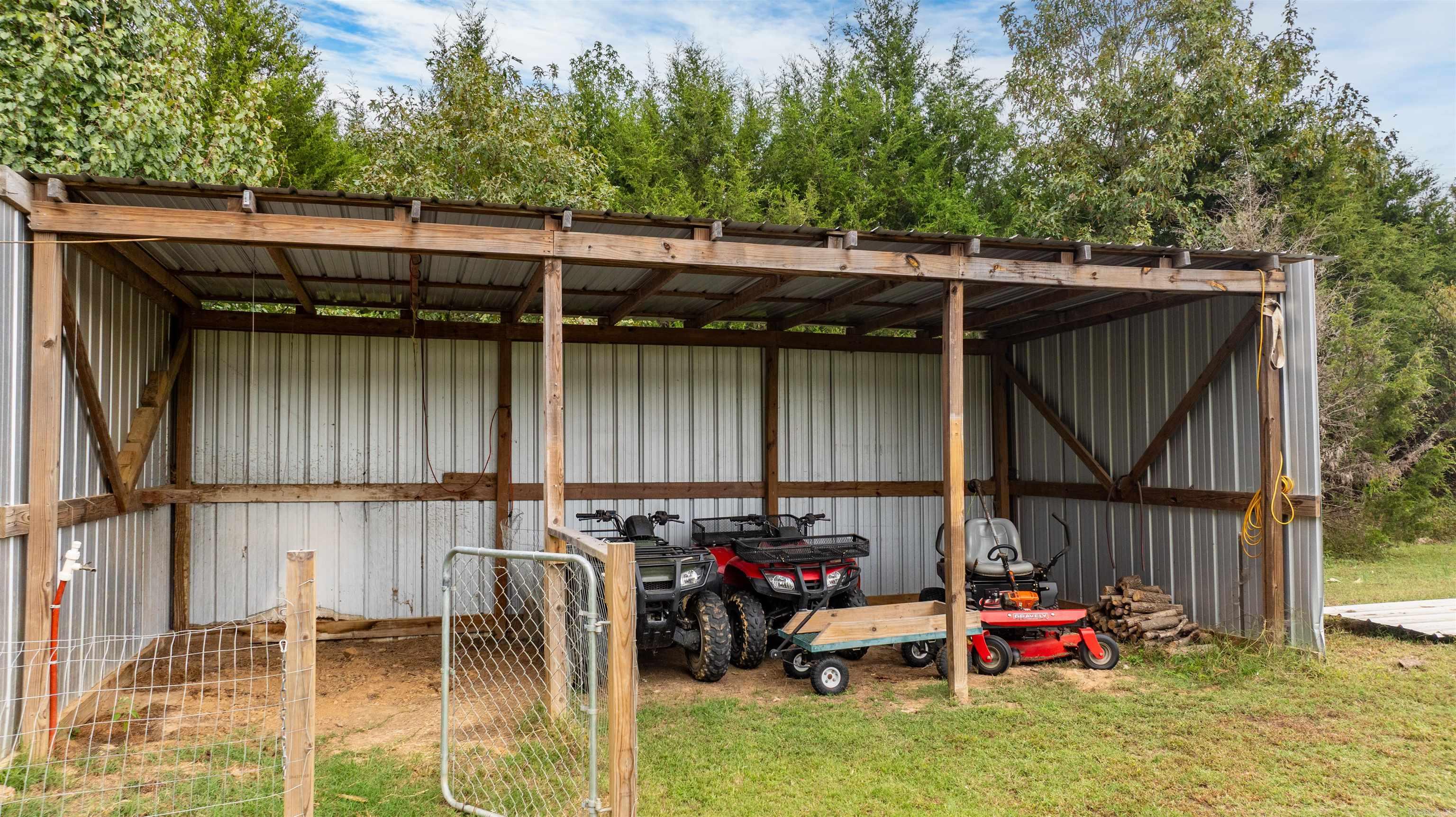 CALDWELL FARMS - Residential