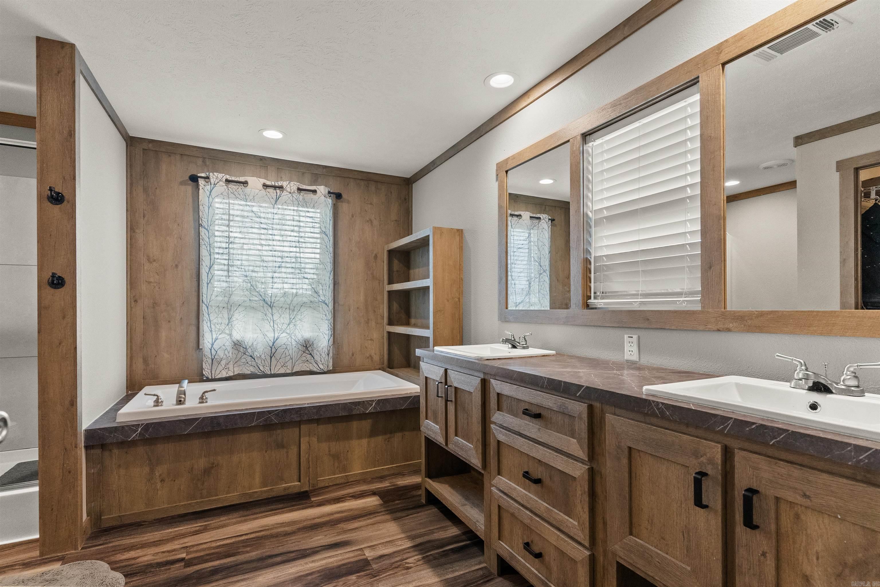 CALDWELL FARMS - Residential