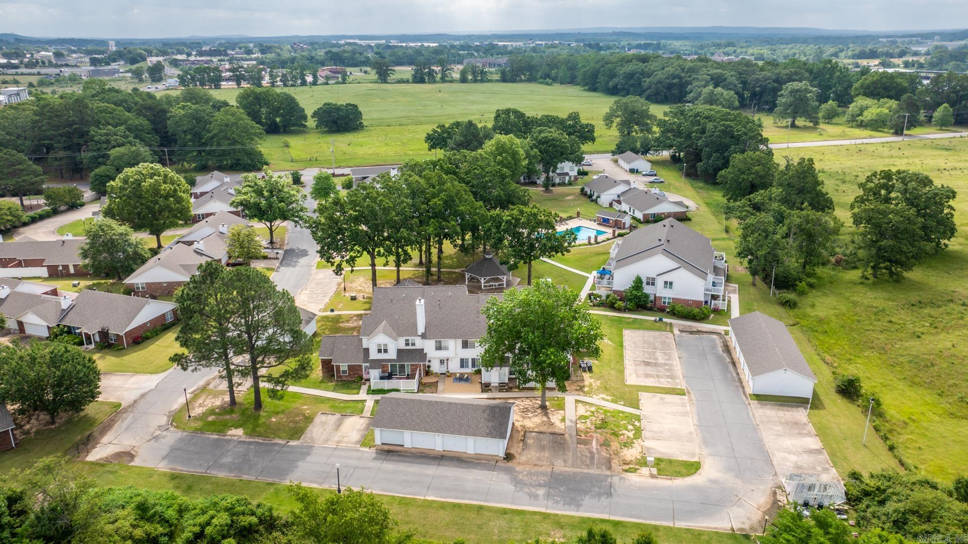 CARRIAGE COURTS - Residential