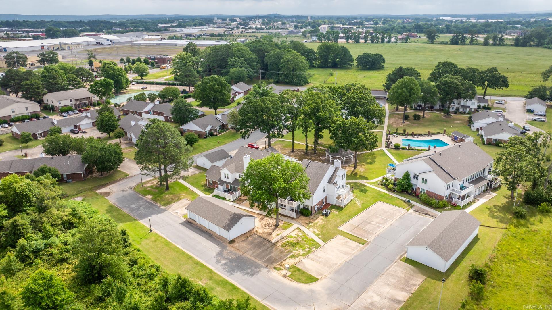CARRIAGE COURTS - Residential